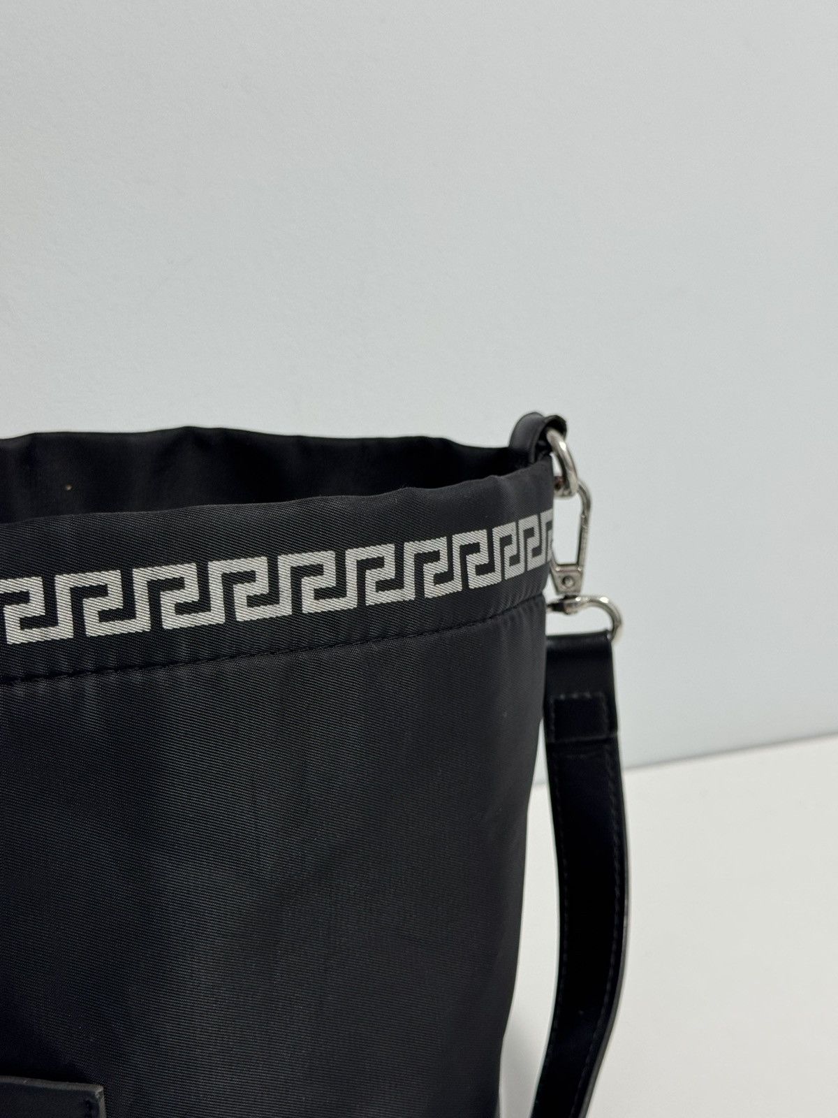 Versace Versace Parfums Black Carry Handbag Totebag And Sports Bag Size ONE SIZE - 5 Thumbnail