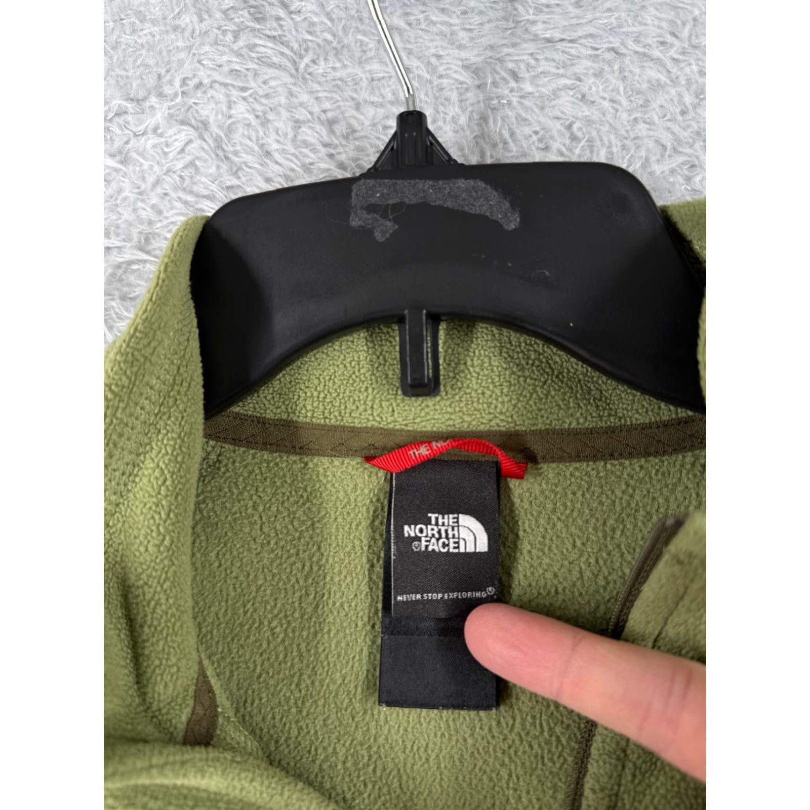 The North Face The North Face Sweater Womens Medium Green 1/4 Zip Pullover Polyester Fleece Size M / US 6-8 / IT 42-44 - 7 Thumbnail