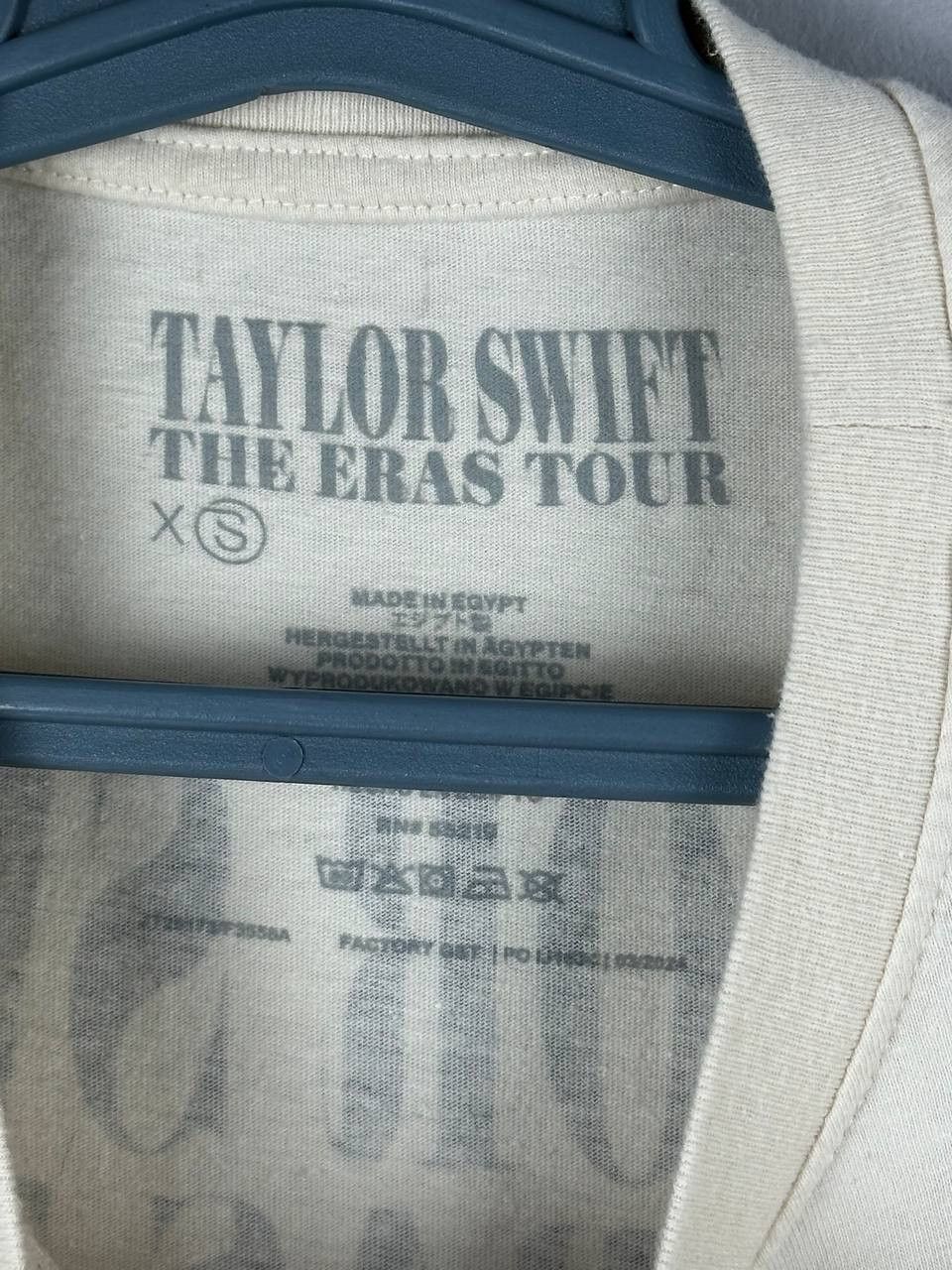 Band Tees Taylor Swift The Eras Tour Rare Printed T Shirt Size XS / US 0-2 / IT 36-38 - 8 Thumbnail