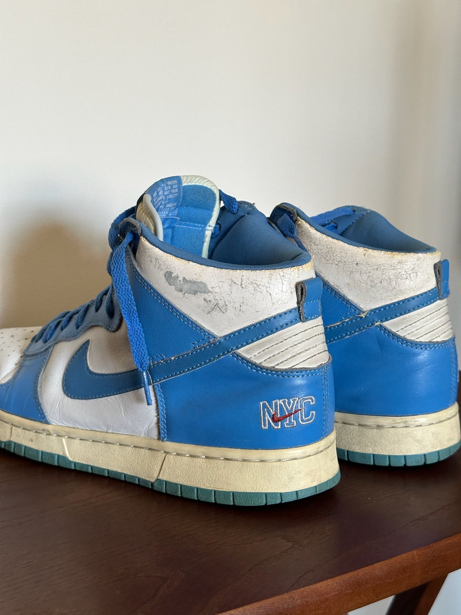 Nike 1999 Nike Dunk High LE White Carolina Blue UNC NYC Size US 11 / EU 44 - 2 Thumbnail