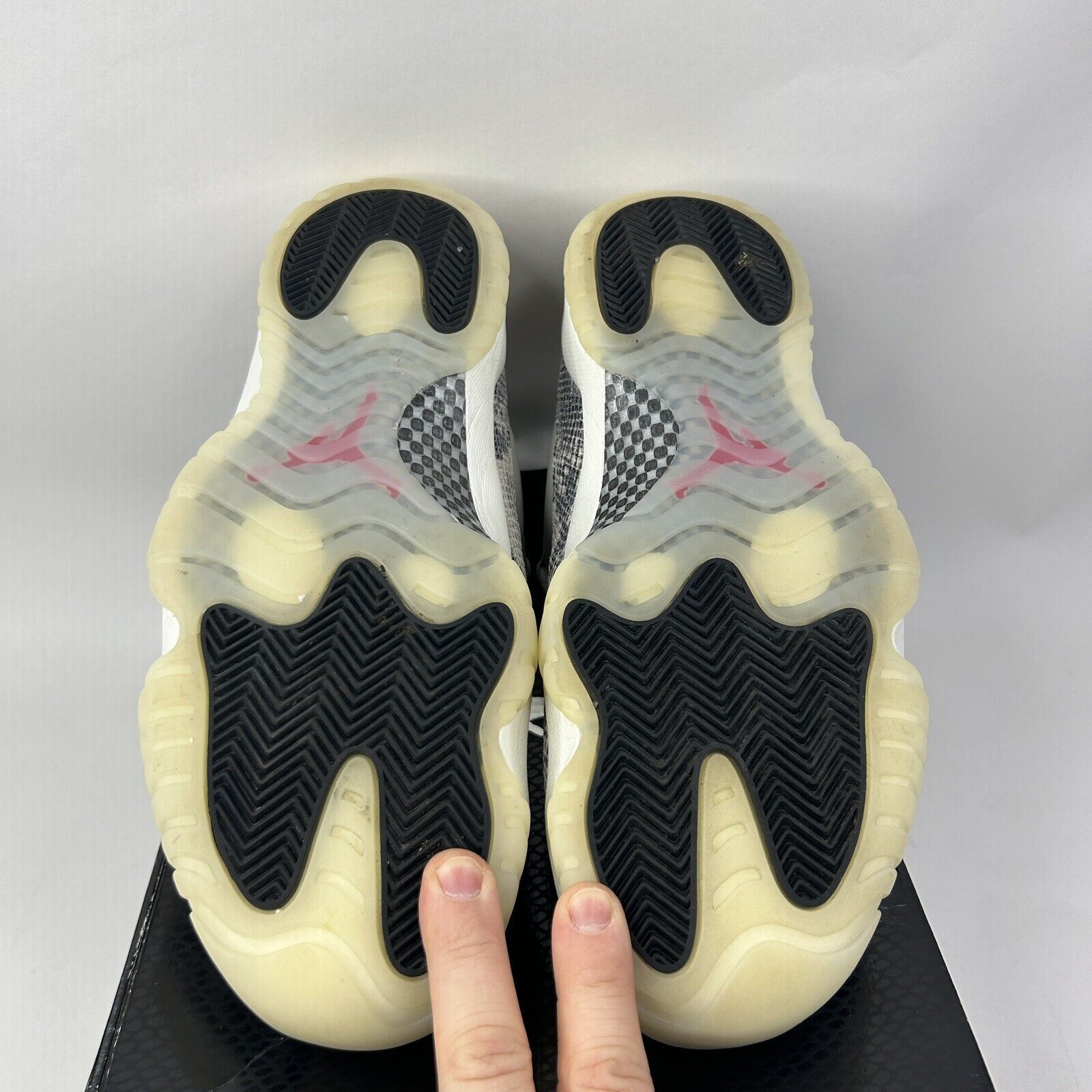Nike Nike Air Jordan 11 Low Retro “Light Bone Snakeskin” 2024 Size US 11.5 / EU 44-45 - 7 Thumbnail