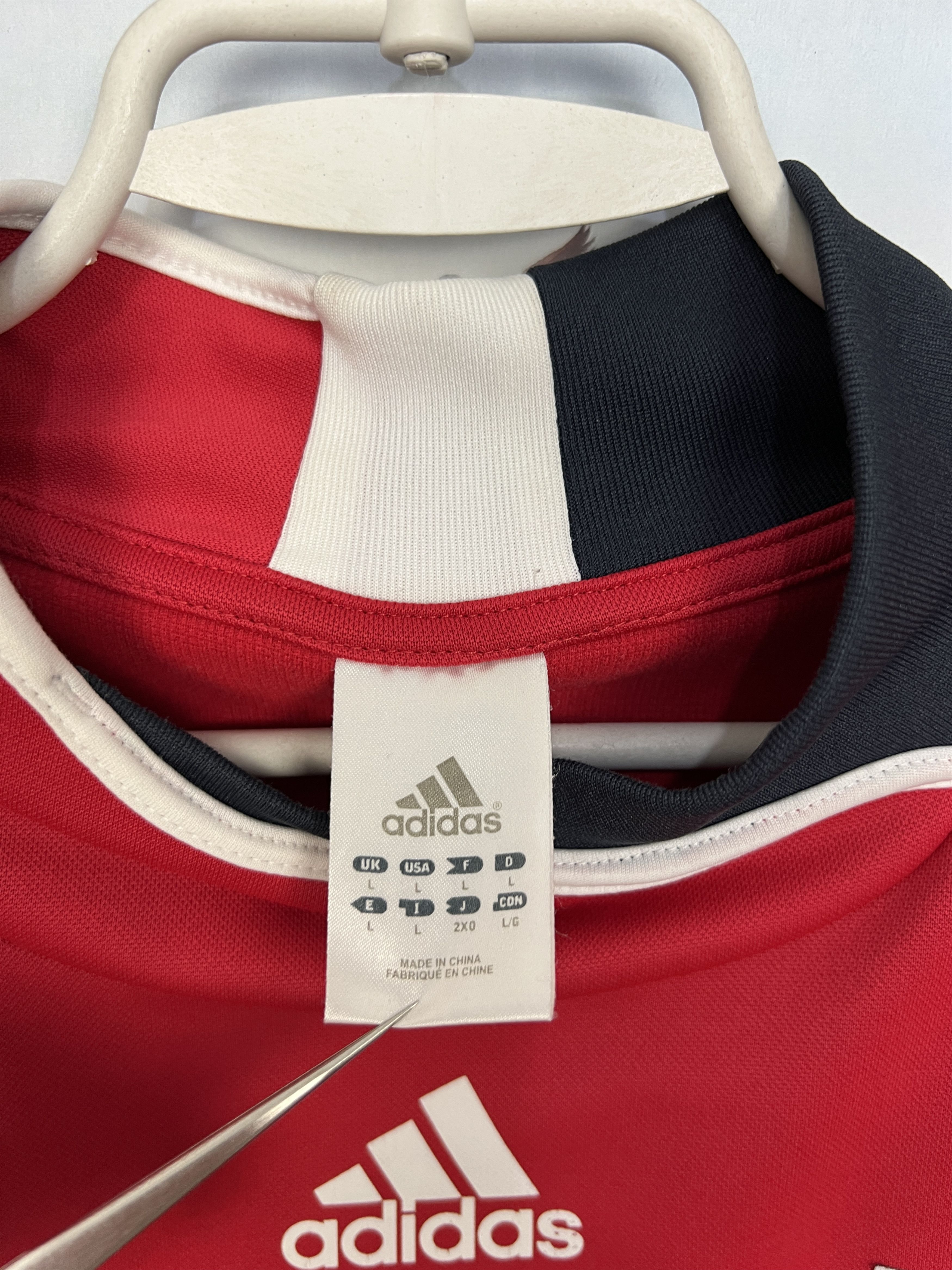 Adidas Vintage Adidas Red Bull Salzburg Football Train Sweatshirt Size US L / EU 52-54 / 3 - 11 Thumbnail