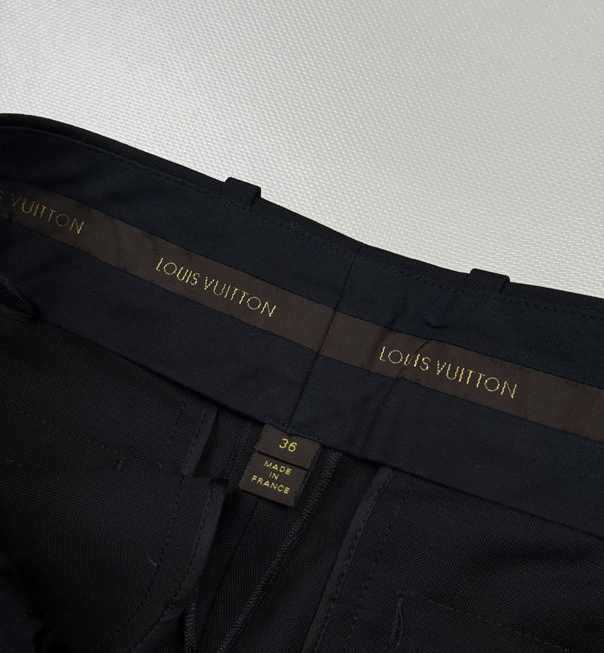 Louis Vuitton Louis Vuitton Women’s Wool Cupro Viscose Black Capri Pants Size 26" / US 2 / IT 38 - 14 Thumbnail