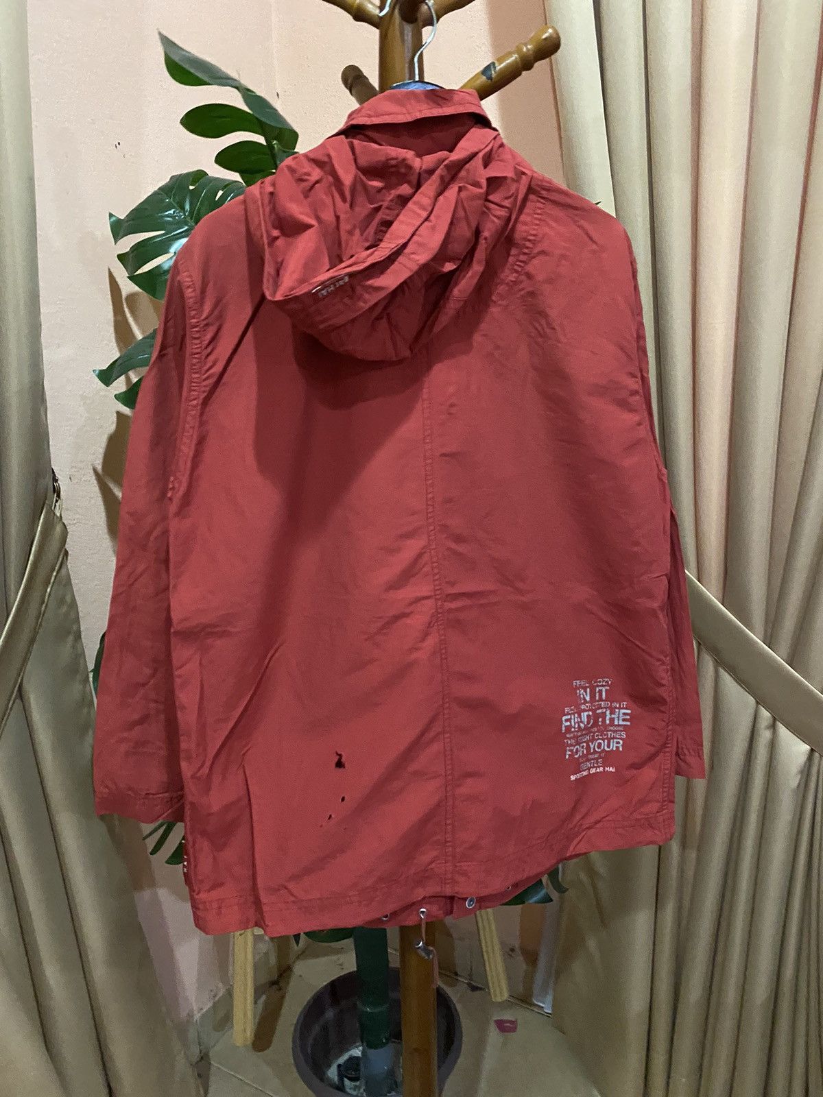 Hai Sporting Gear Vintage HAI Sporting Gear Red Nylon Windbreaker Size US M / EU 48-50 / 2 - 8 Thumbnail