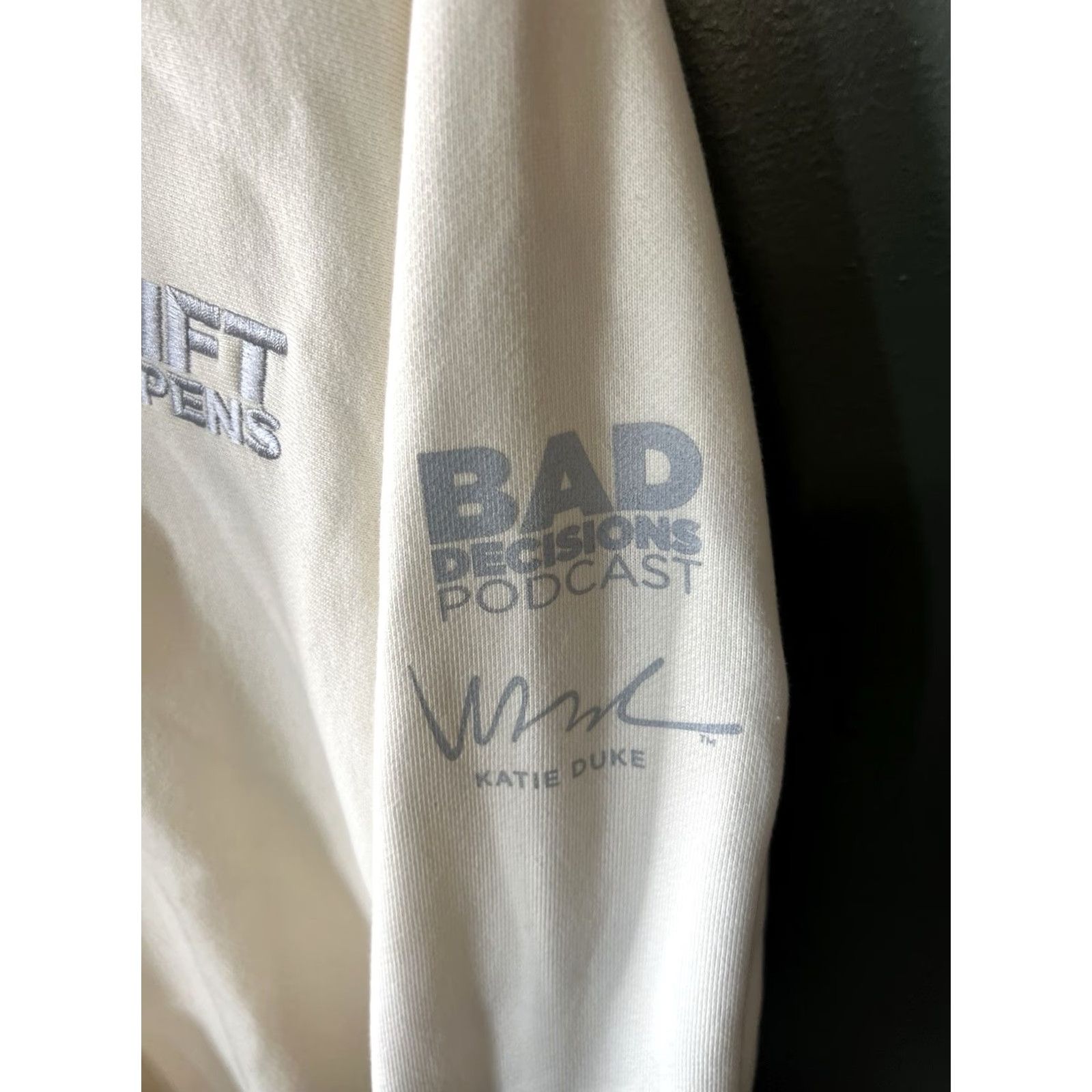 Vintage Bad Decisions Shift Happens Hoodie Pullover Sweater Ivory L Women Size L / US 10 / IT 46 - 4 Thumbnail