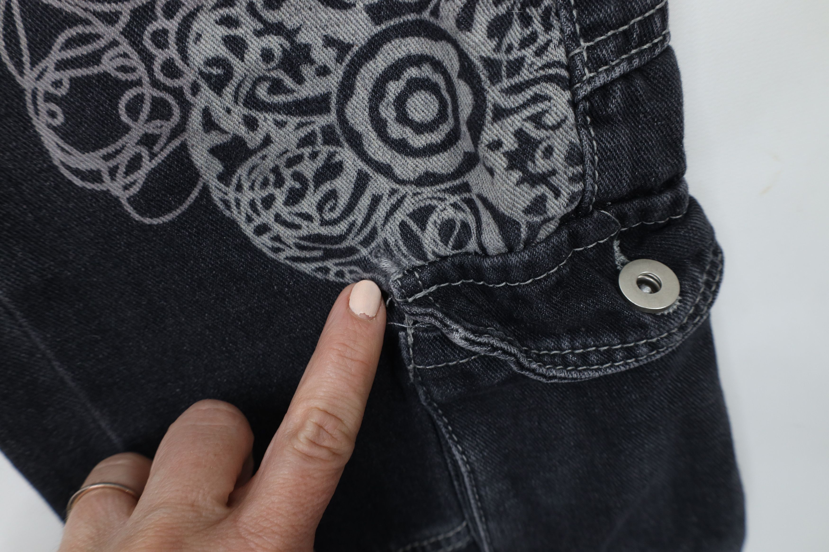 Vintage Vintage 90s Y2K Streetwear Geometric Baggy Cargo Jeans Size 26" / US 2 / IT 38 - 8 Thumbnail
