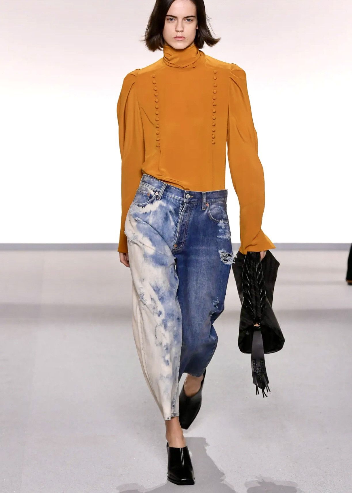 Givenchy givenchy ss20 runway bleached denim pants 26 wo Size 26" / US 2 / IT 38 - 2 Thumbnail