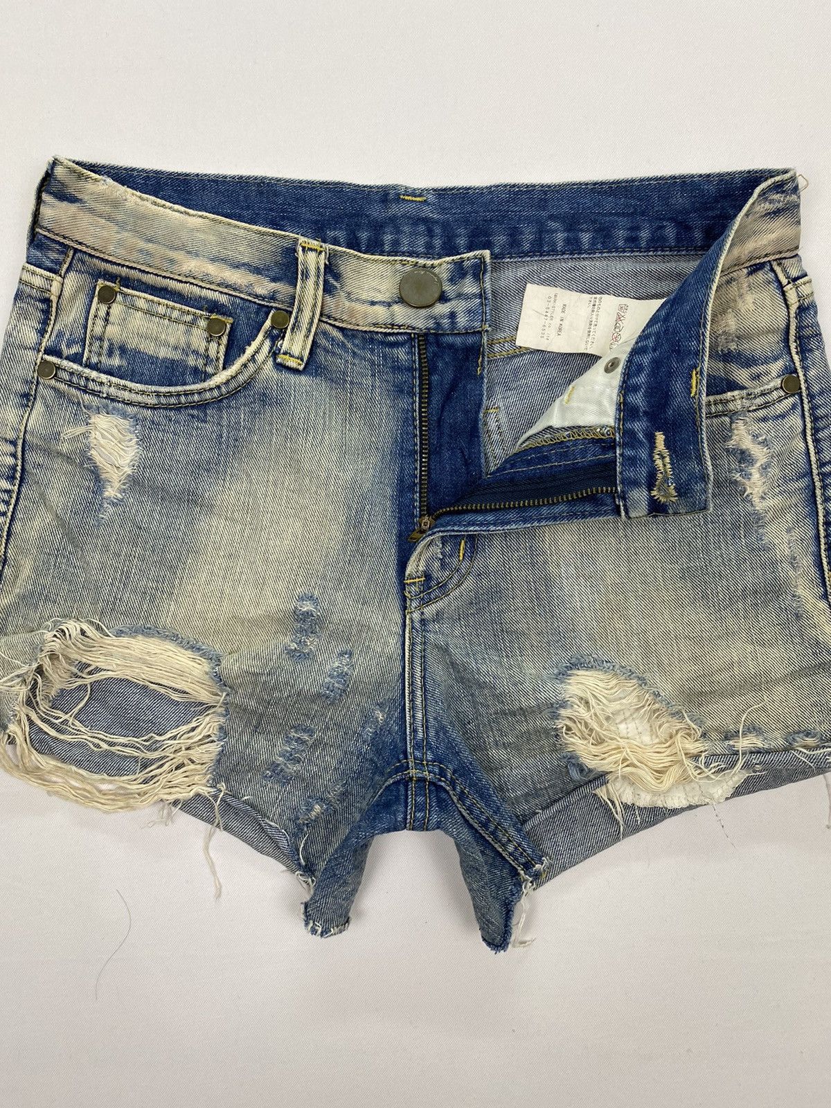Japanese Brand Laguna Moon Dirty Distressed Denim Shorts Size 29" - 7 Thumbnail