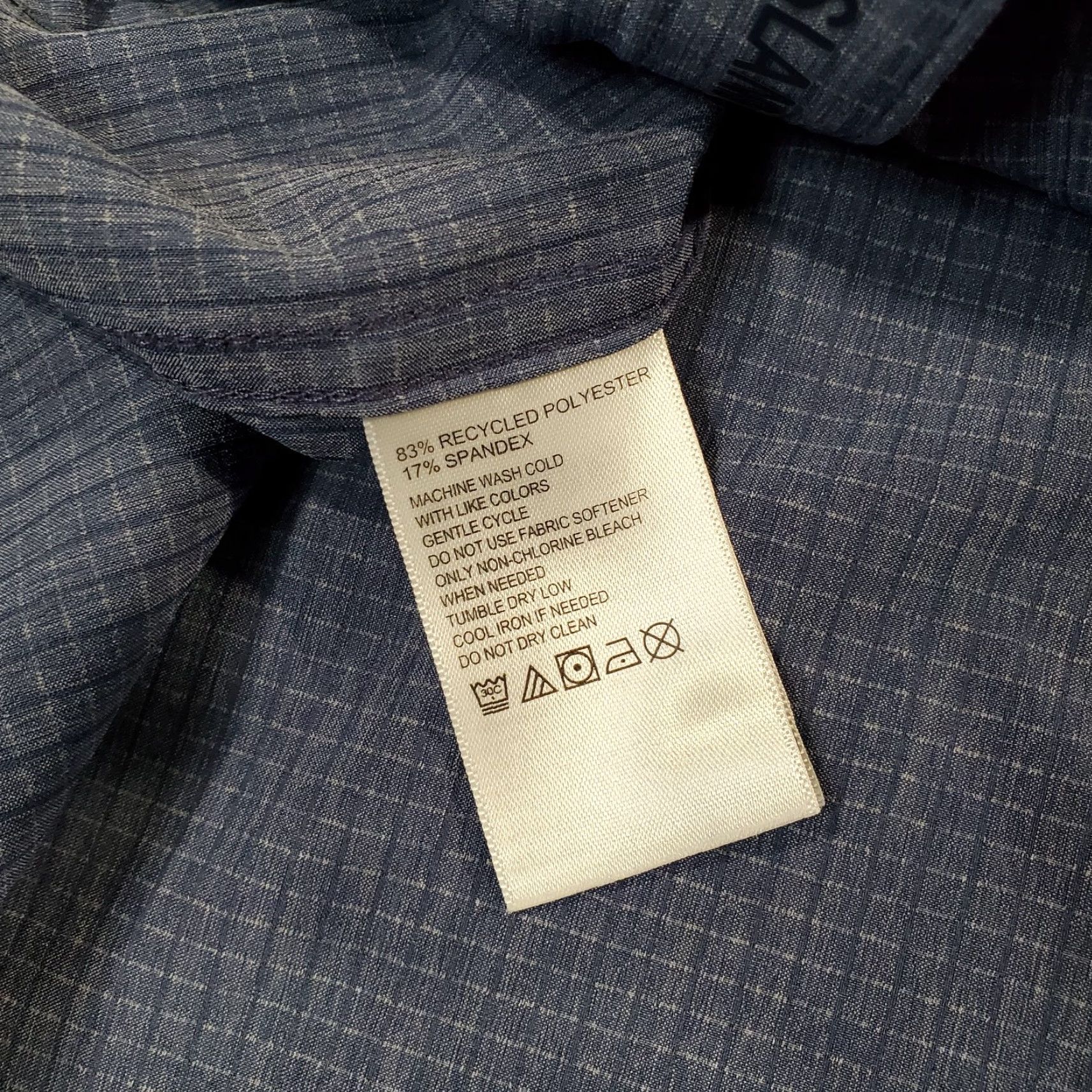 Tommy Bahama VINTAGE Tommy Bahama Island Zone Shirt Mens XL Blue Button-Up The Bahama Coast Hawaii Theme 90s? No Size US XL / EU 56 / 4 - 5 Thumbnail