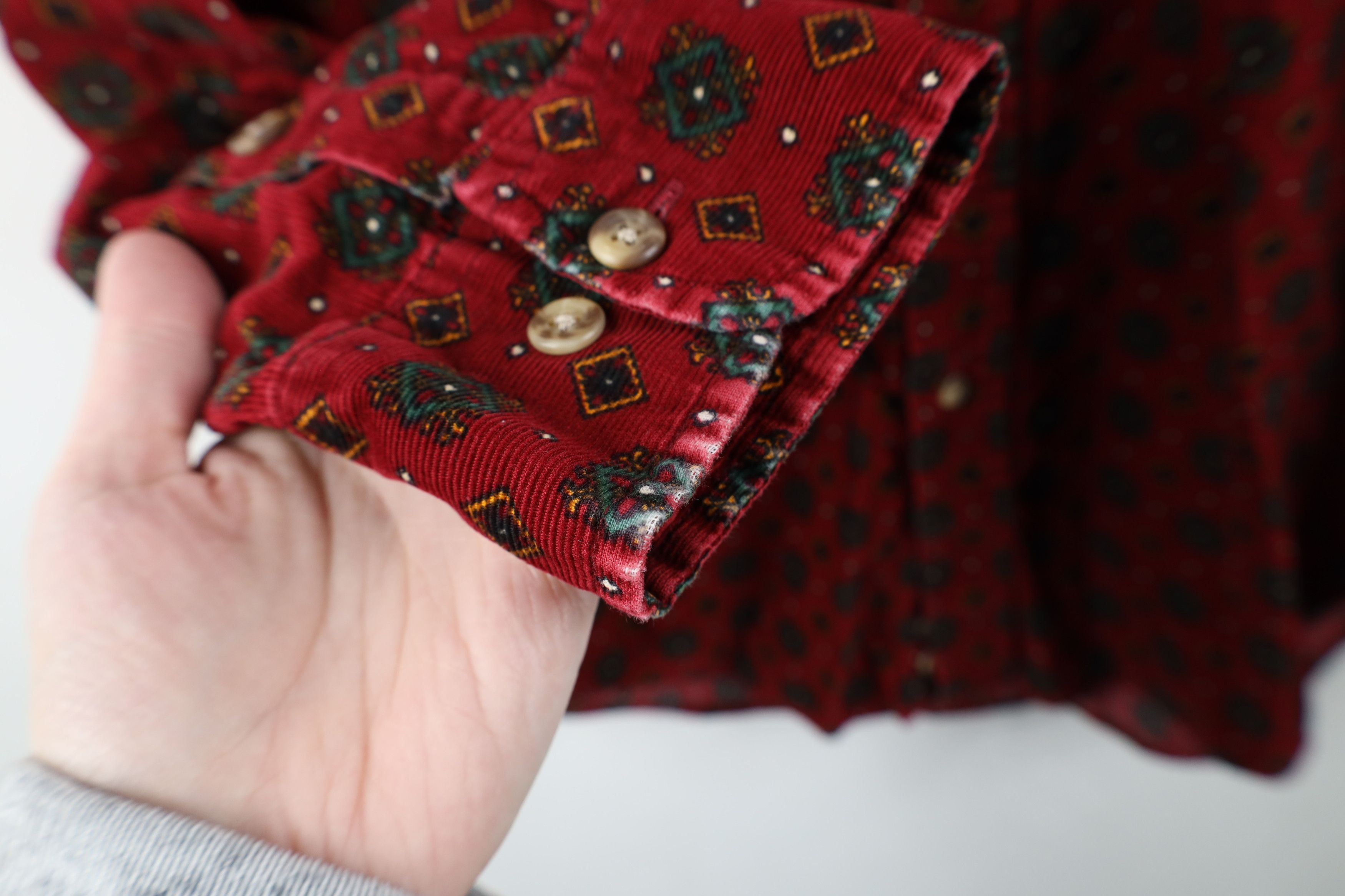 Vintage Vintage 90s Streetwear Corduroy Collared Button Shirt Size US M / EU 48-50 / 2 - 6 Thumbnail