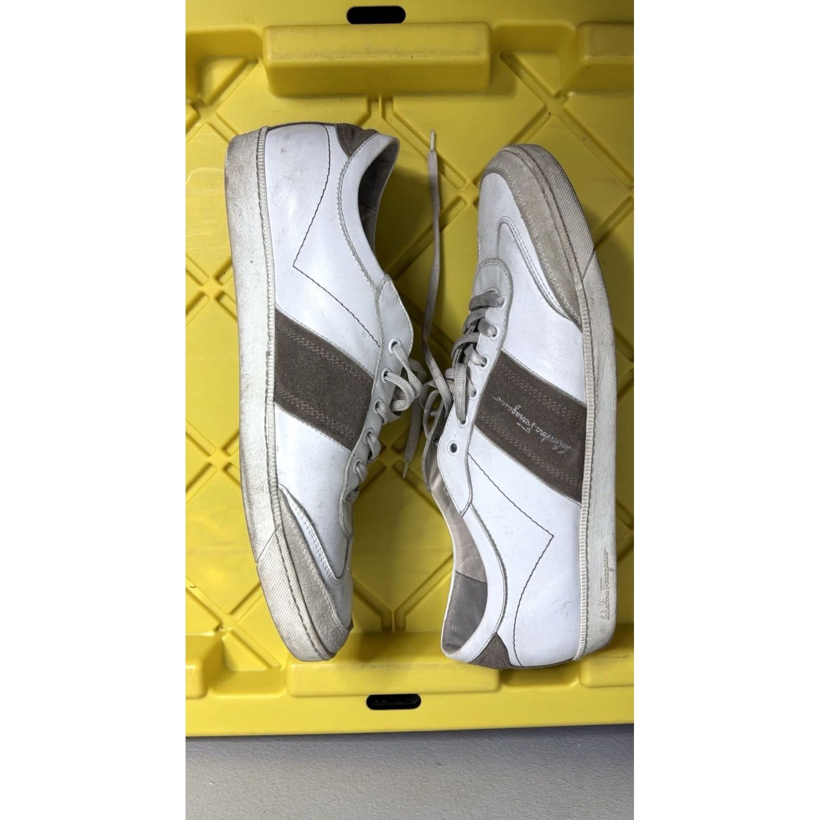Vintage VINTAGE Ferragamo Men’s Achille Signature Leather Sneakers White Beige 11.5 M US S029 Size US 12 / EU 45 - 7 Thumbnail