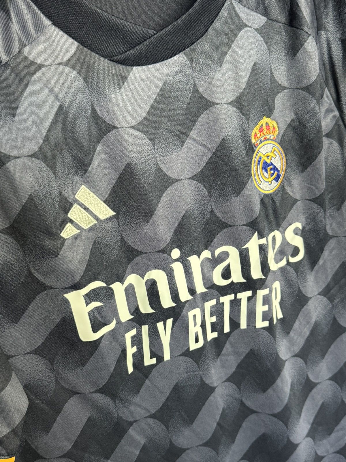 Adidas KIDS New Real Madrid 23/24 Away Football Jersey T-Shirt Size US S / EU 44-46 / 1 - 3 Thumbnail