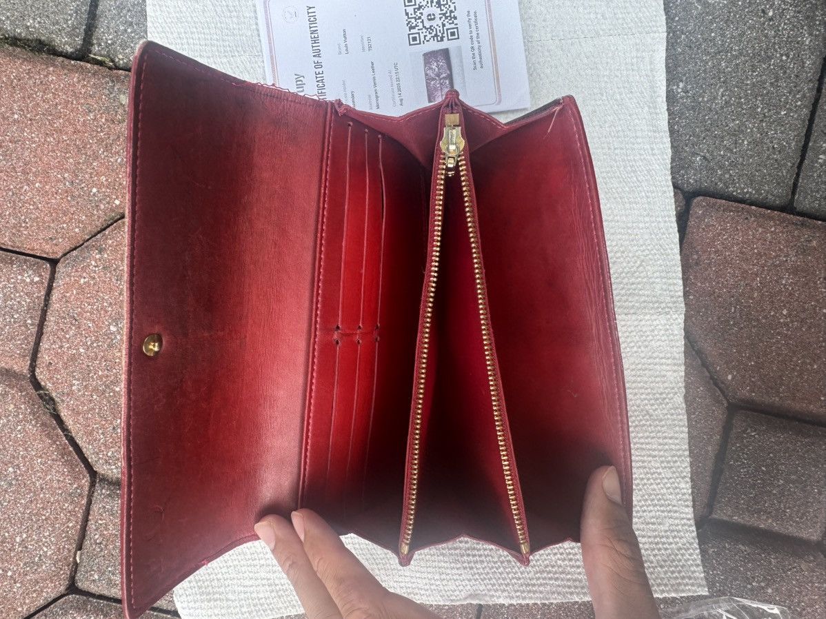 Louis Vuitton LOUIS VUITTON Vernis Red Long Wallet 💋 Size ONE SIZE - 7 Thumbnail