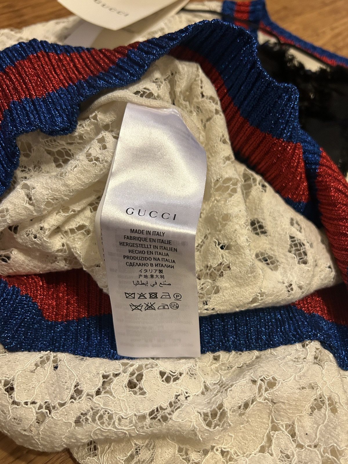 Gucci Gucci Lace Sweatshirt with Black Bow size S 457921-X5M12 Size S / US 4 / IT 40 - 4 Thumbnail