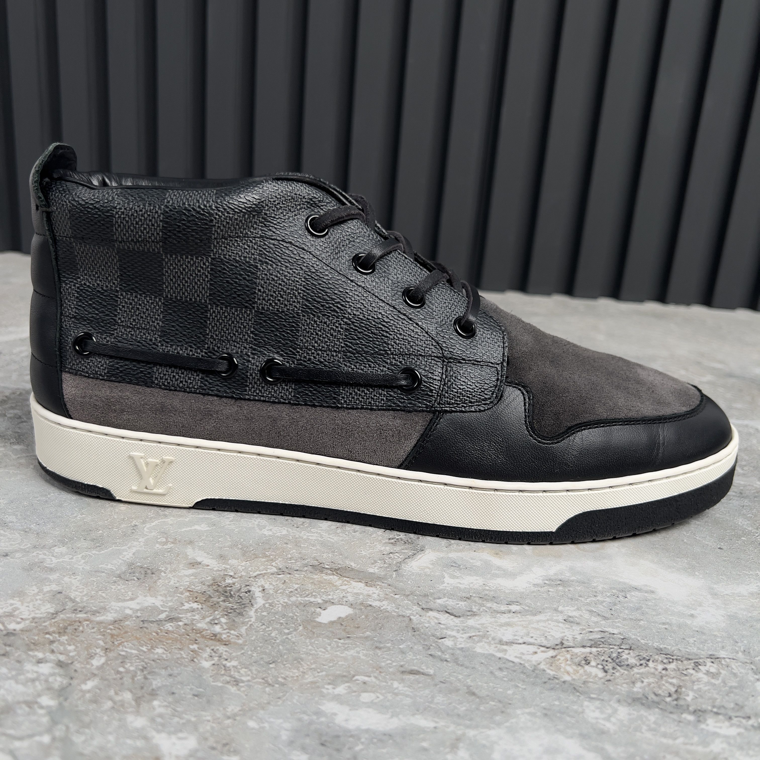 Louis Vuitton Louis Vuitton Trainer Damier Sneaker Graphite Leather Size US 8.5 / EU 41-42 - 4 Thumbnail