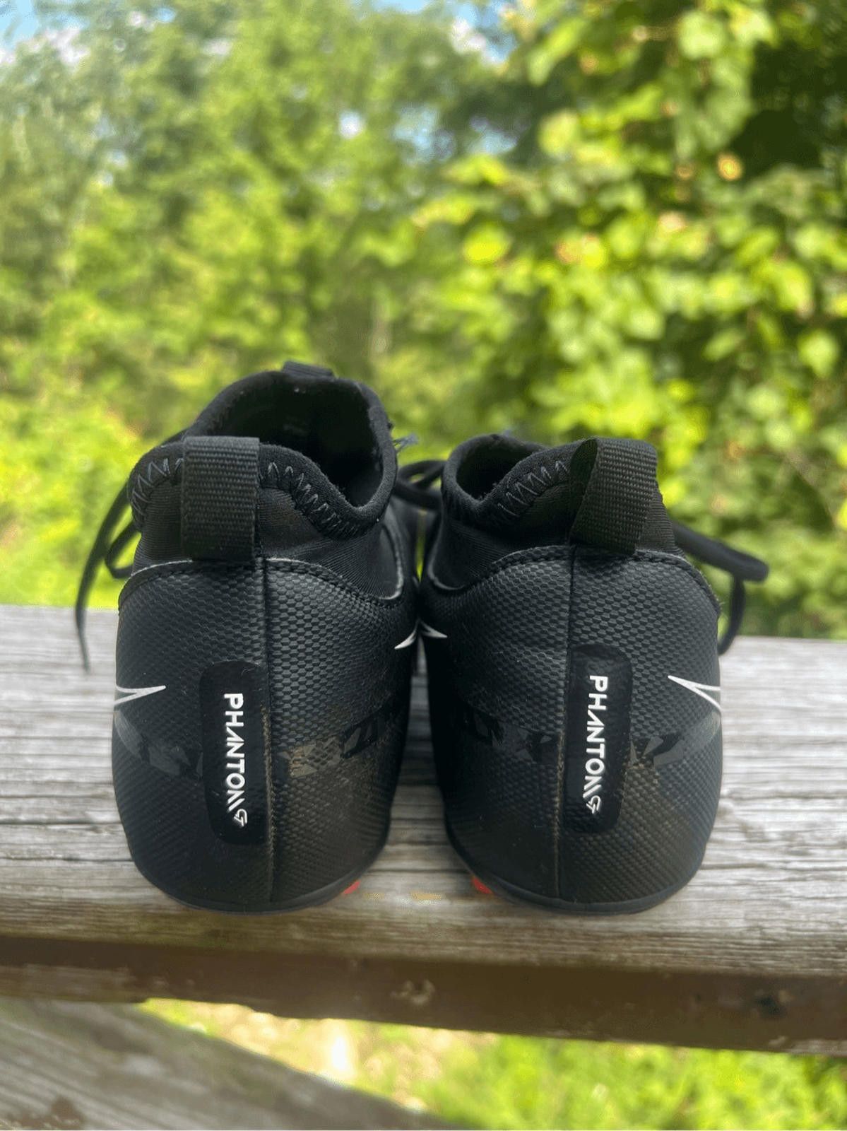 Nike Nike Junior Phantom GT2 Club Dynamic-Fit FG - Black/Summit Size US 5 / EU 37 - 3 Thumbnail