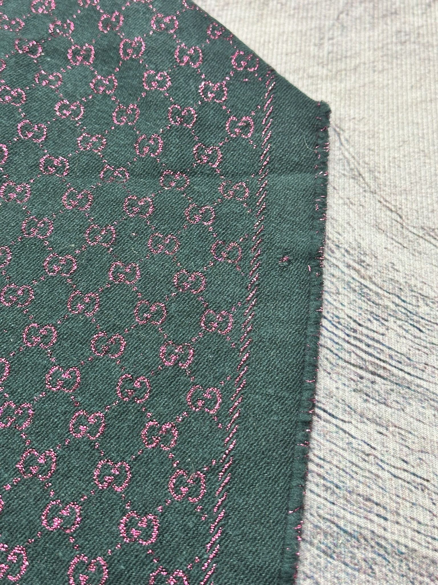 Gucci Gucci Scarf GG Monogram Pattern Green and Pink Size ONE SIZE - 3 Thumbnail