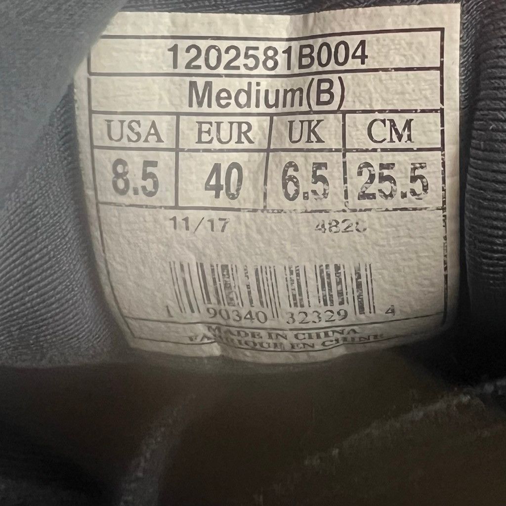 Brooks Brooks Levitate Black Silver Athletic Womens Shoes 8.5 Size US 8.5 / IT 38.5 - 8 Thumbnail