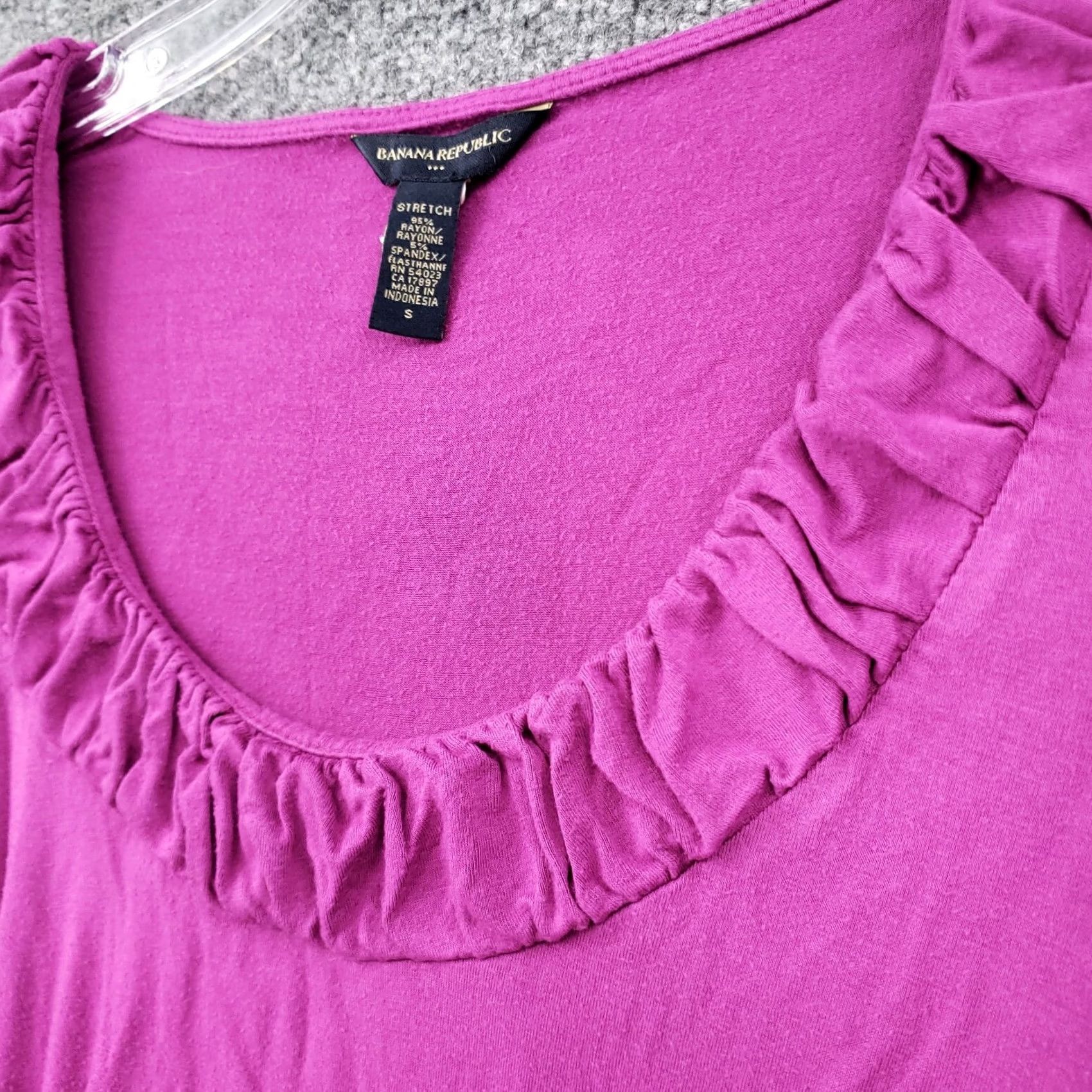 Banana Republic Banana Republic Blouse Womens Small Pink Ruched Peplum Stretch Rayon Blend Size S / US 4 / IT 40 - 6 Thumbnail