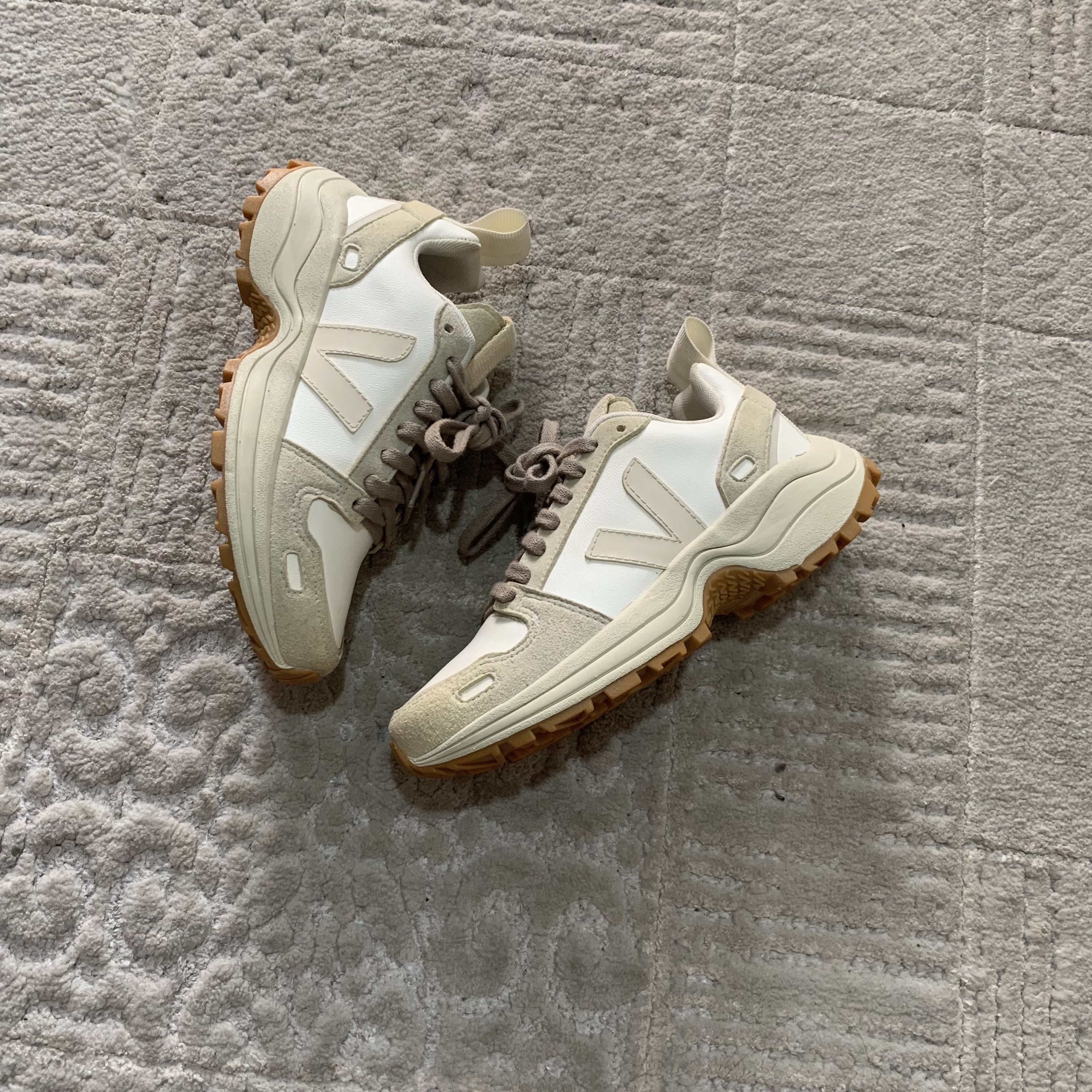 Rick Owens × Veja Veja X Rick Owens sneakers size 37/6us/4uk Size US 6 / IT 36 - 1 Thumbnail