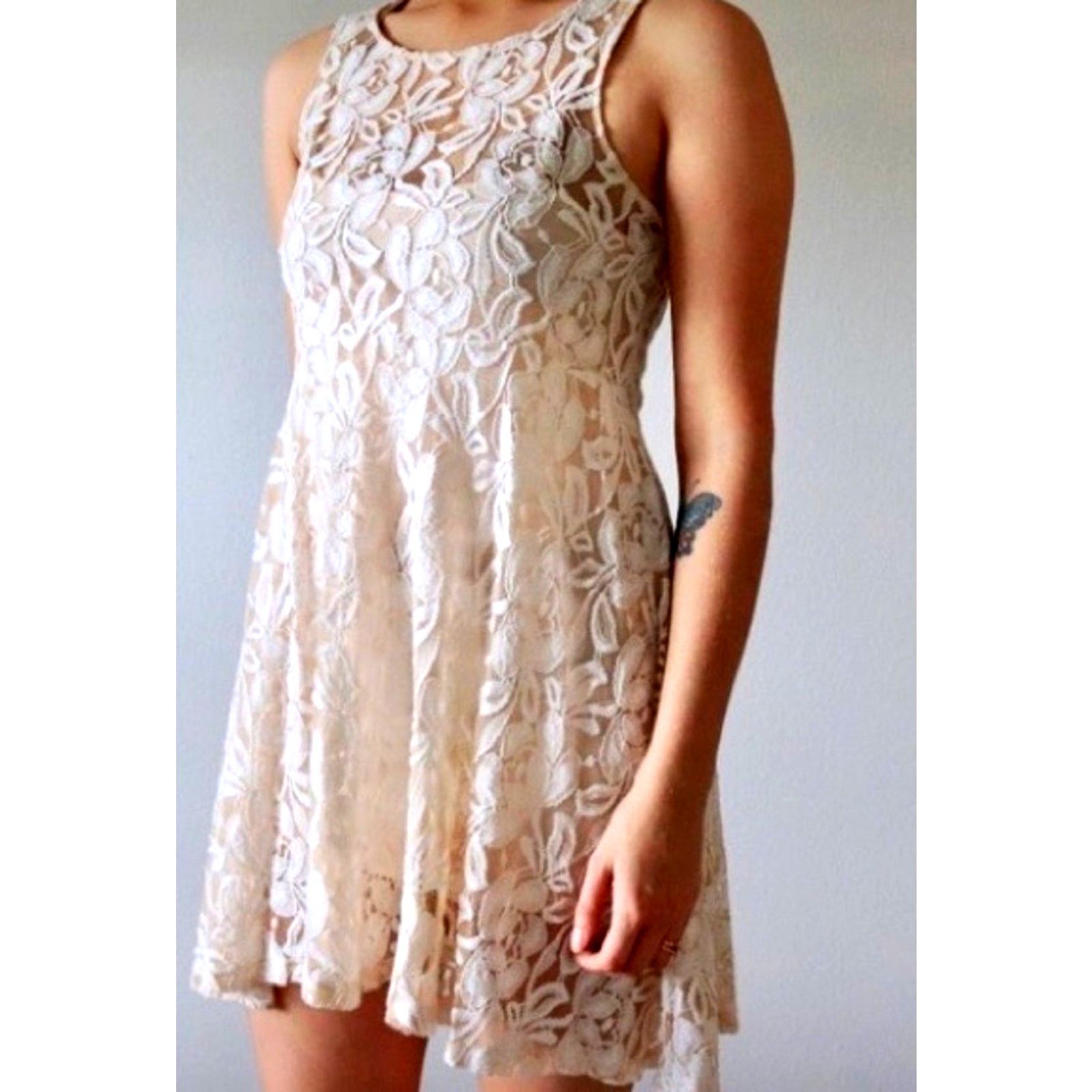 Free People Free People Lace Sleeveless Mini Dress Beige M Size M / US 6-8 / IT 42-44 - 2 Thumbnail