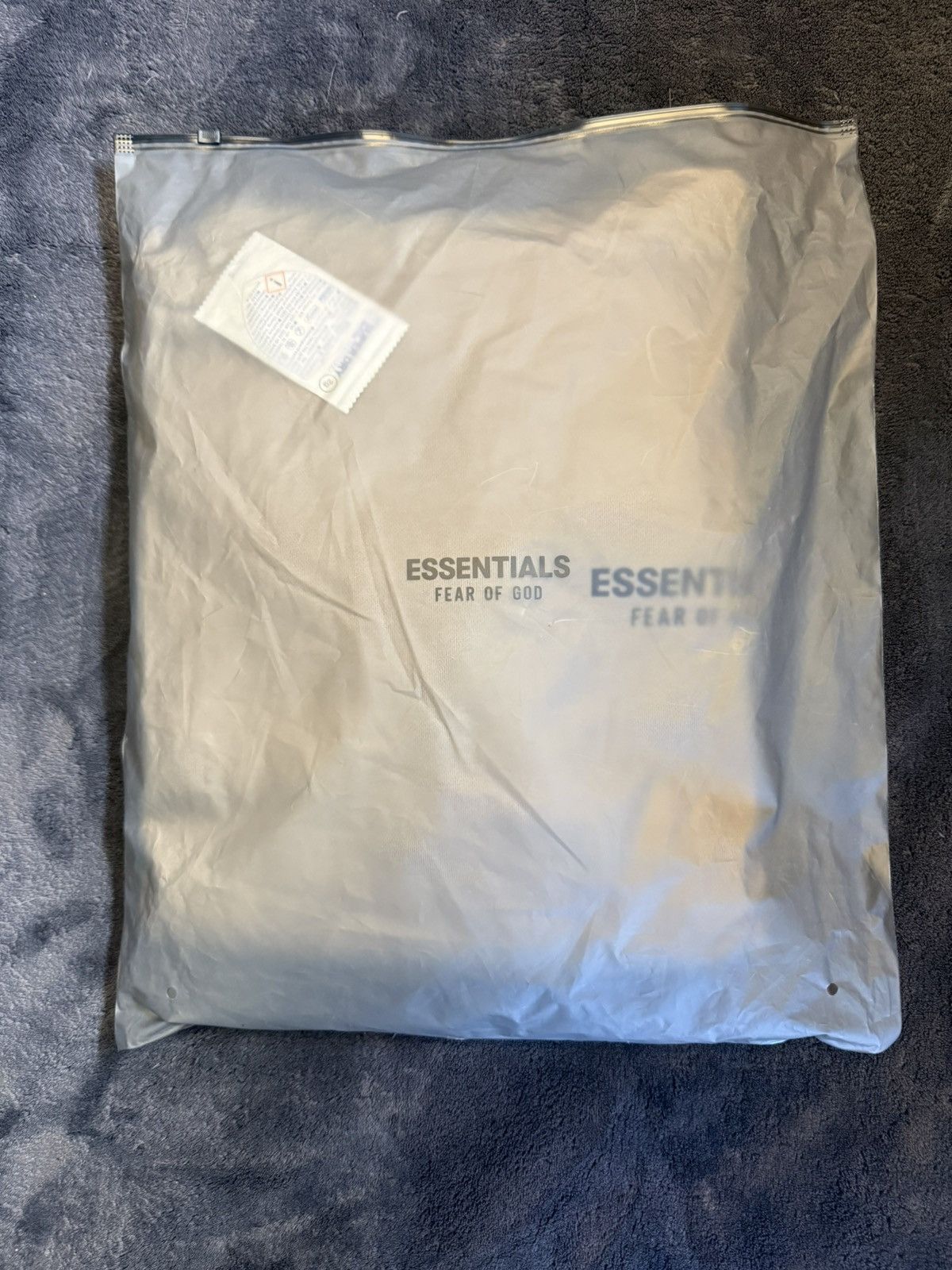 FEAR OF GOD ESSENTIALS HOODIE