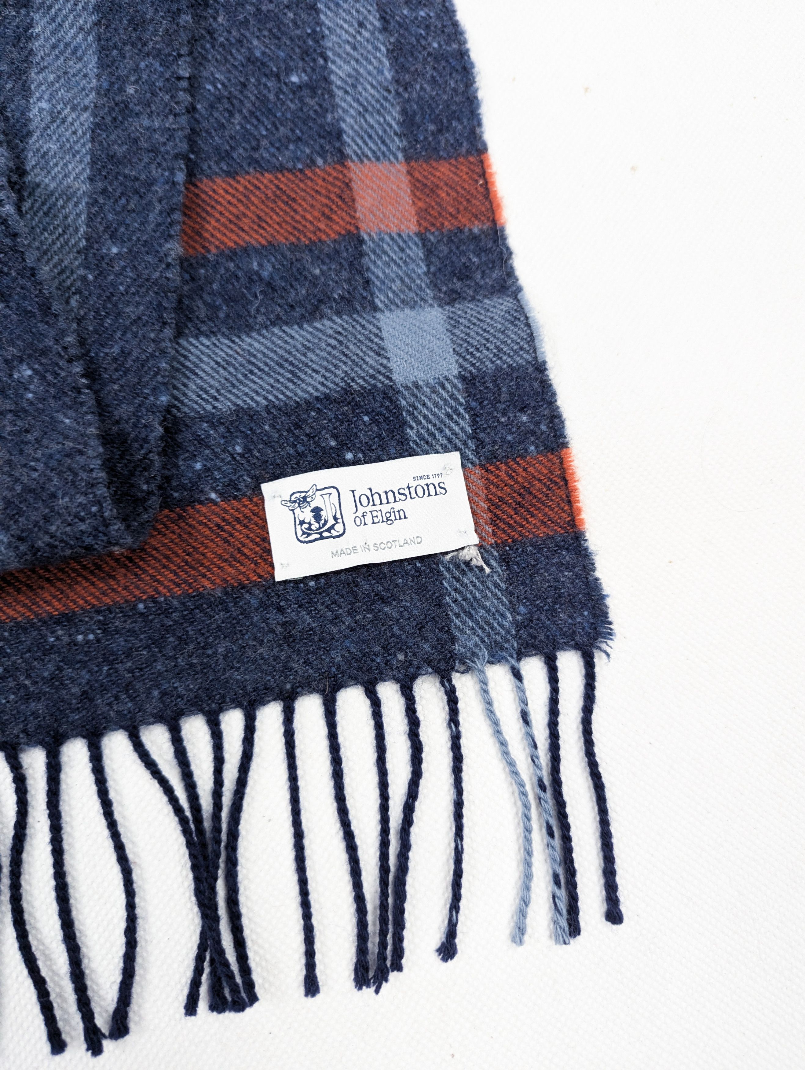 Johnstons Of Elgin Johnstons of Elgin 100% wool scarf Size ONE SIZE - 3 Thumbnail