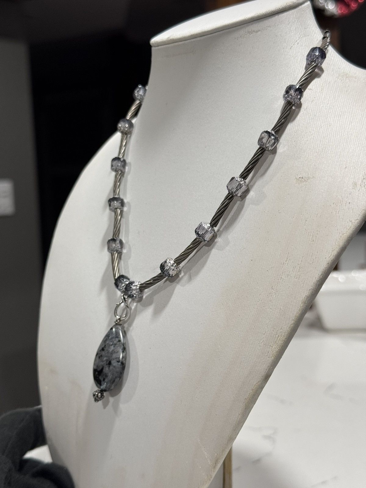 Jewelry This is a 18KGP necklace with a teardrop-shaped larvikite Size ONE SIZE - 2 Thumbnail