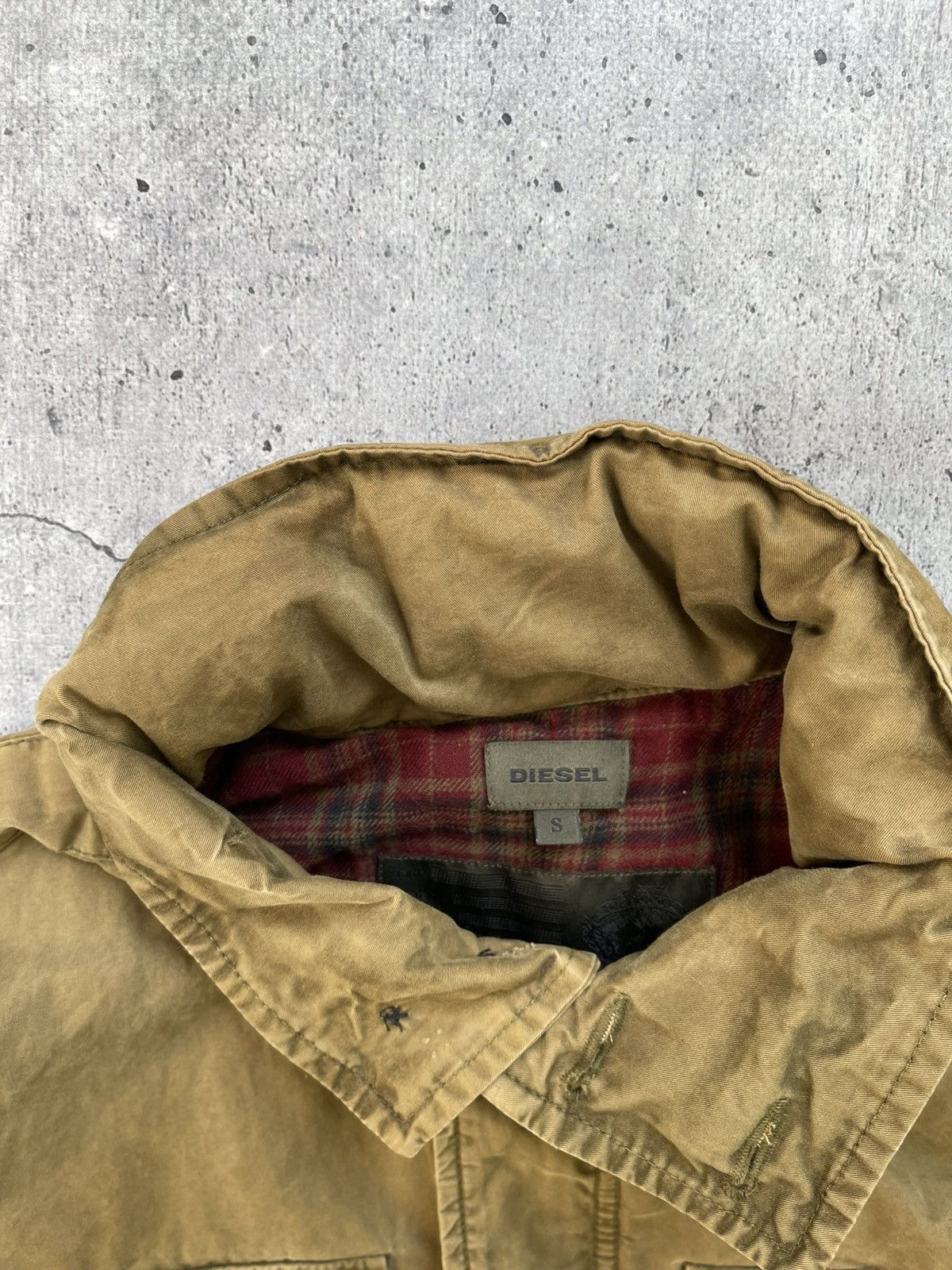 Other Y2K Vintage Diesel Multi-pocket Khaki Faded Jacket Size US S / EU 44-46 / 1 - 14 Thumbnail