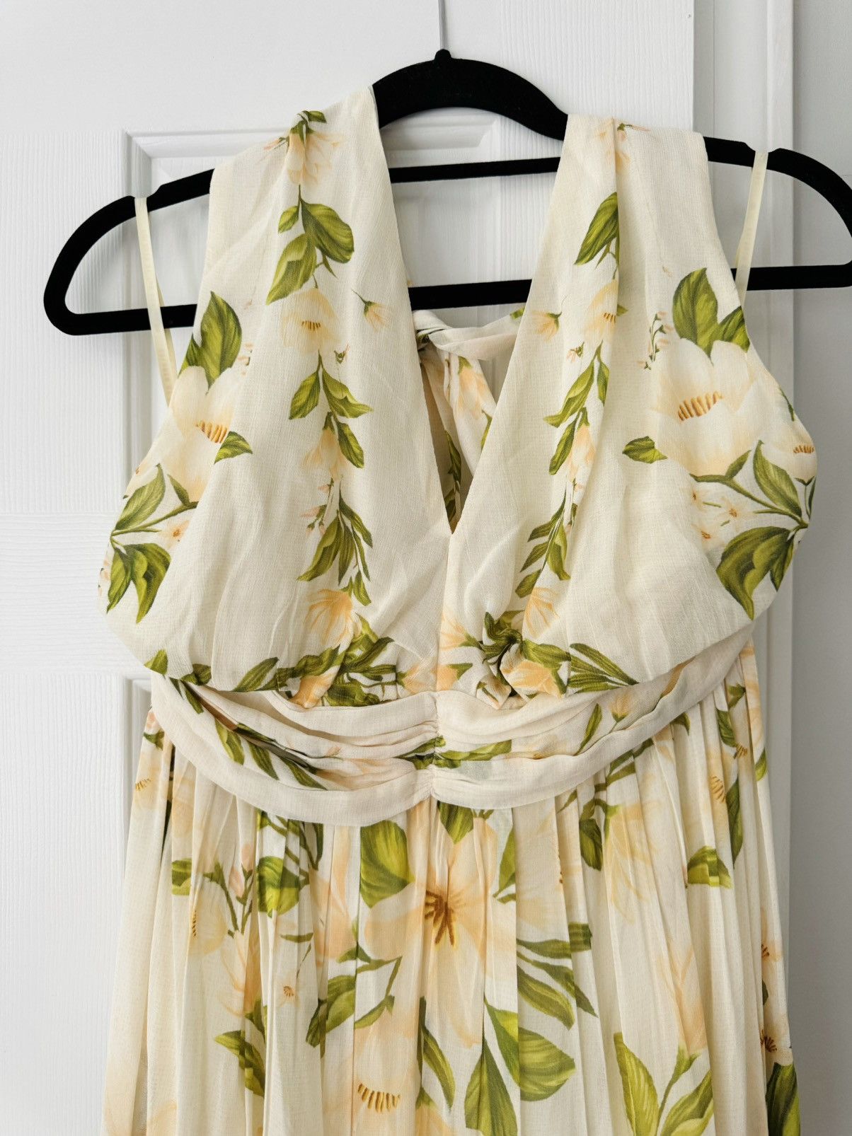 Farm Rio Farm Rio V-Neck Floral Chiffon Maxi Dress, Size L Size L / US 10 / IT 46 - 8 Thumbnail