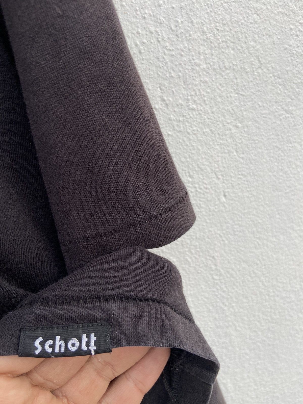 Schott 🔥 Vintage Schott t shirt sun faded Schott NYC Size US XL / EU 56 / 4 - 9 Thumbnail