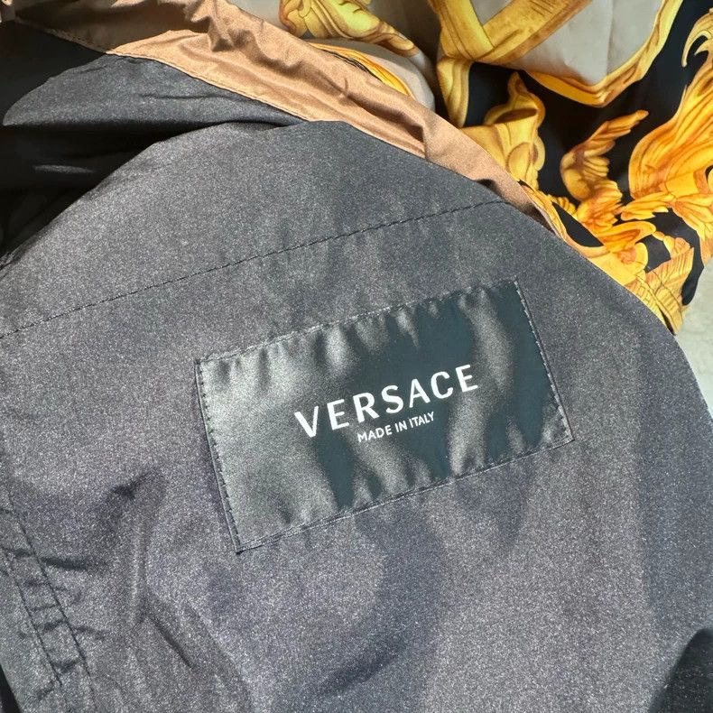 Versace Versace Printed zippered hooded zippered jacket jacket Size L / US 10 / IT 46 - 6 Thumbnail