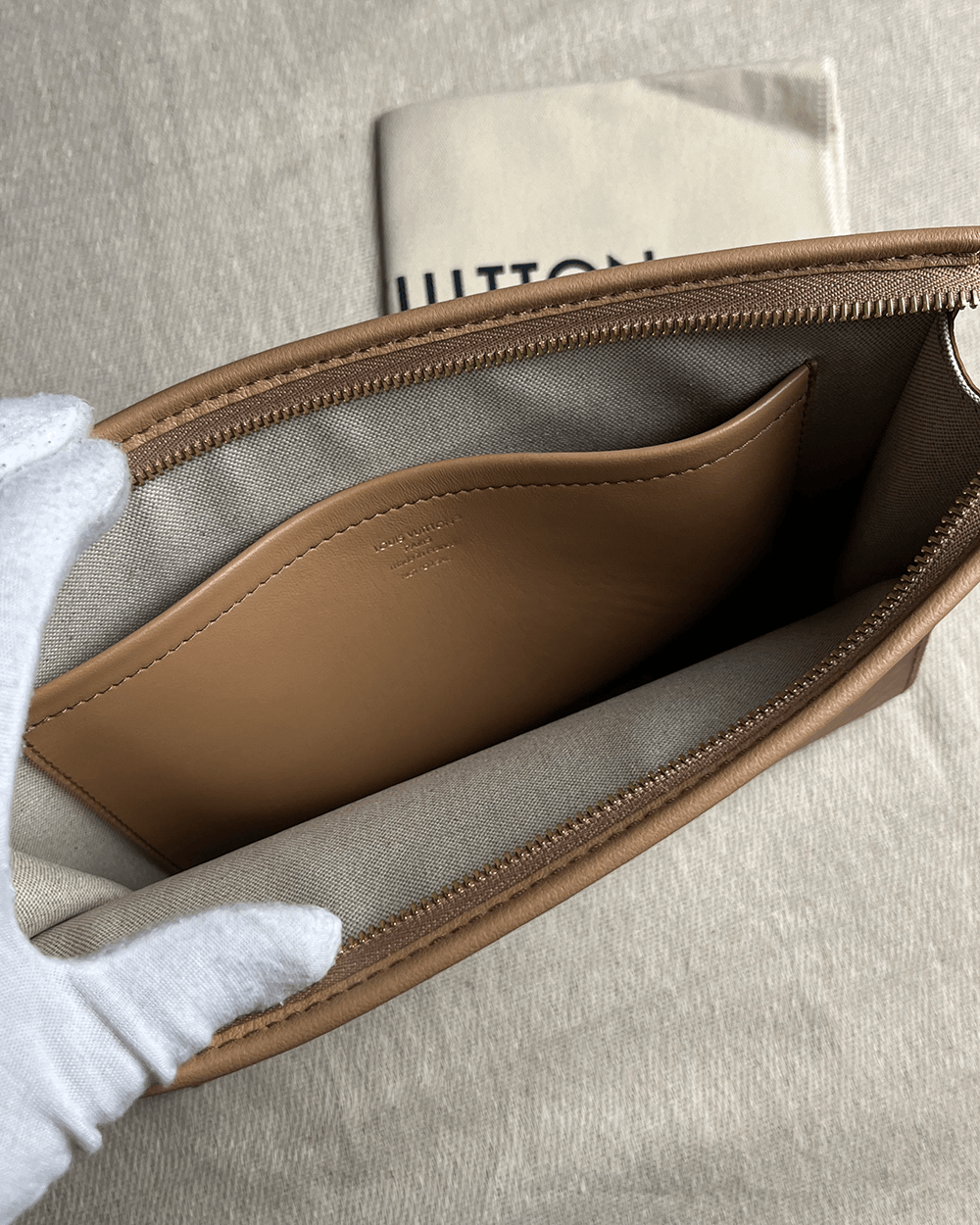 Louis Vuitton Louis Vuitton Saffiano Leather Tan Pouch Size ONE SIZE - 9 Thumbnail