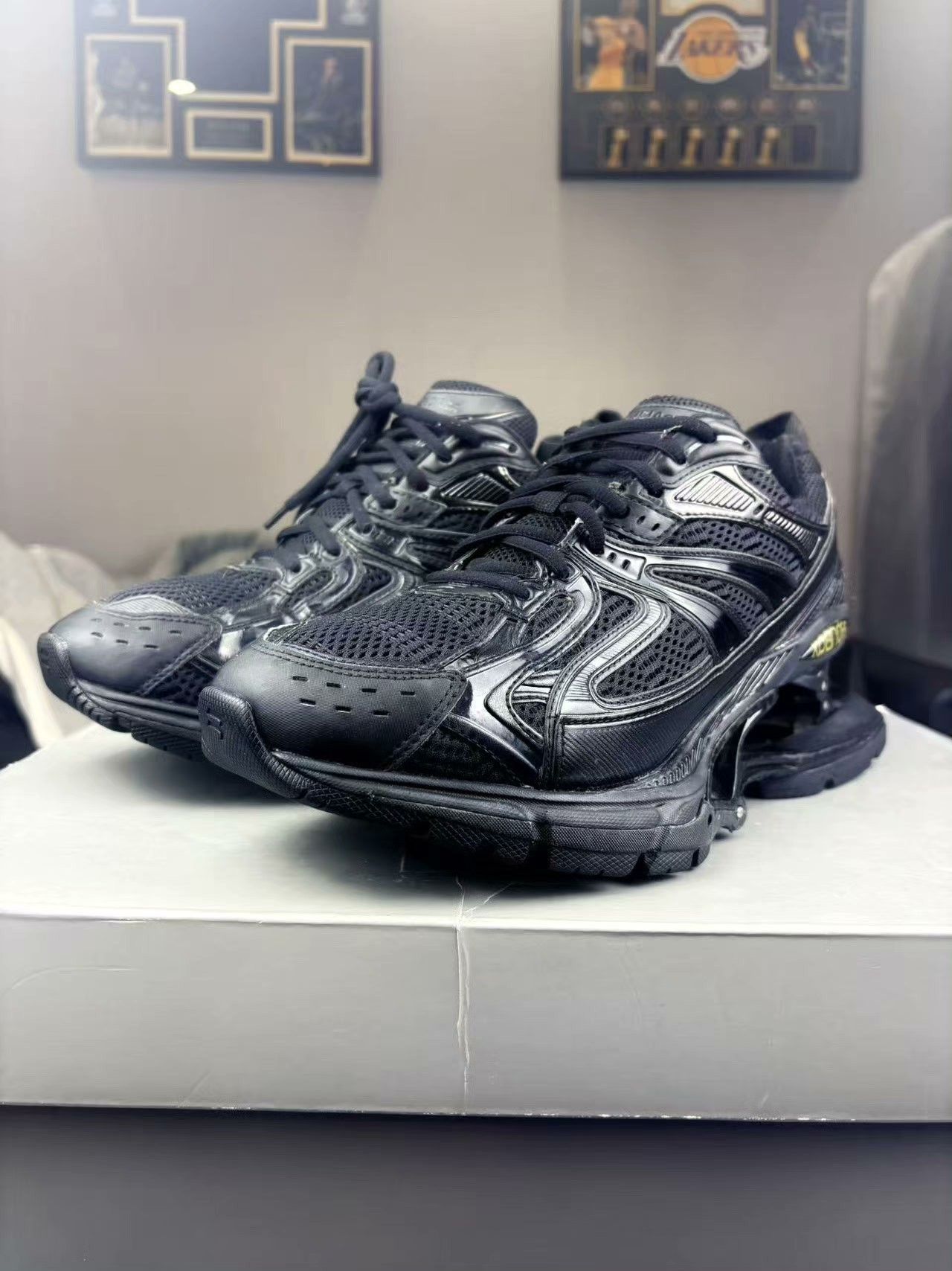Balenciaga Balenciaga Black Lowtop Sneakers 41 Men Size US 8.5 / EU 41-42 - 1 Thumbnail