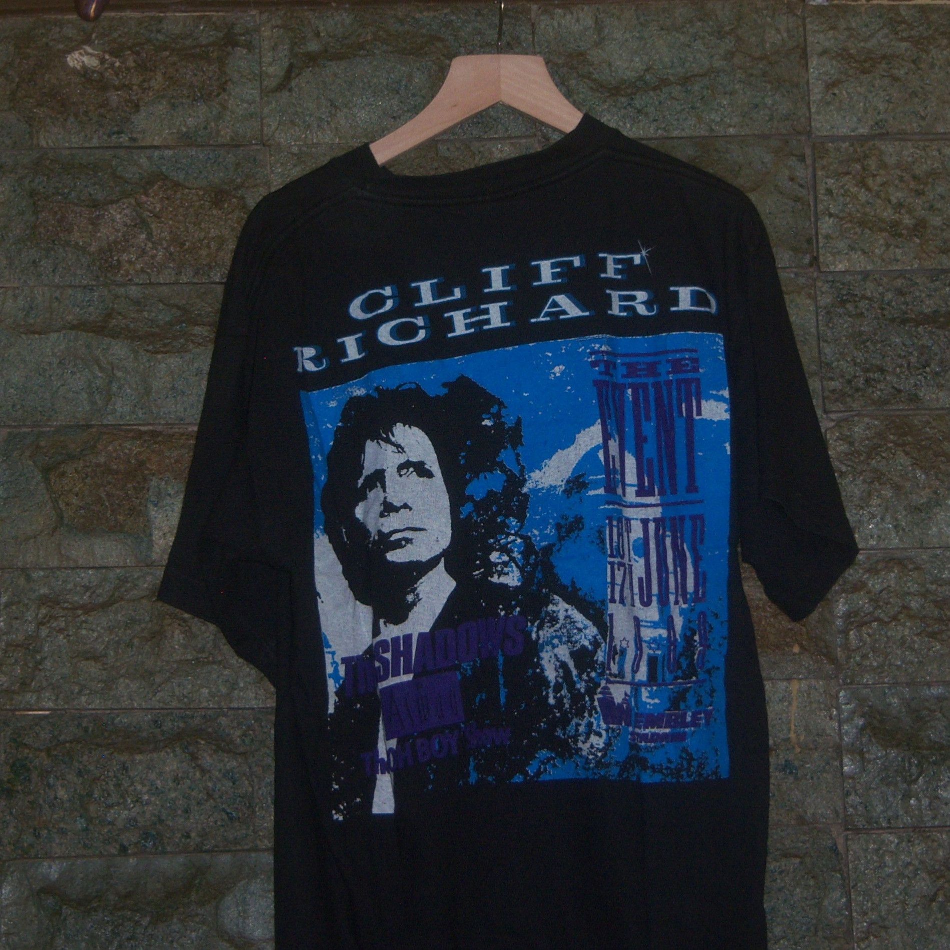Band Tees × Vintage 1989 Cliff Richard The Event Tour UK Size US L / EU 52-54 / 3 - 9 Thumbnail