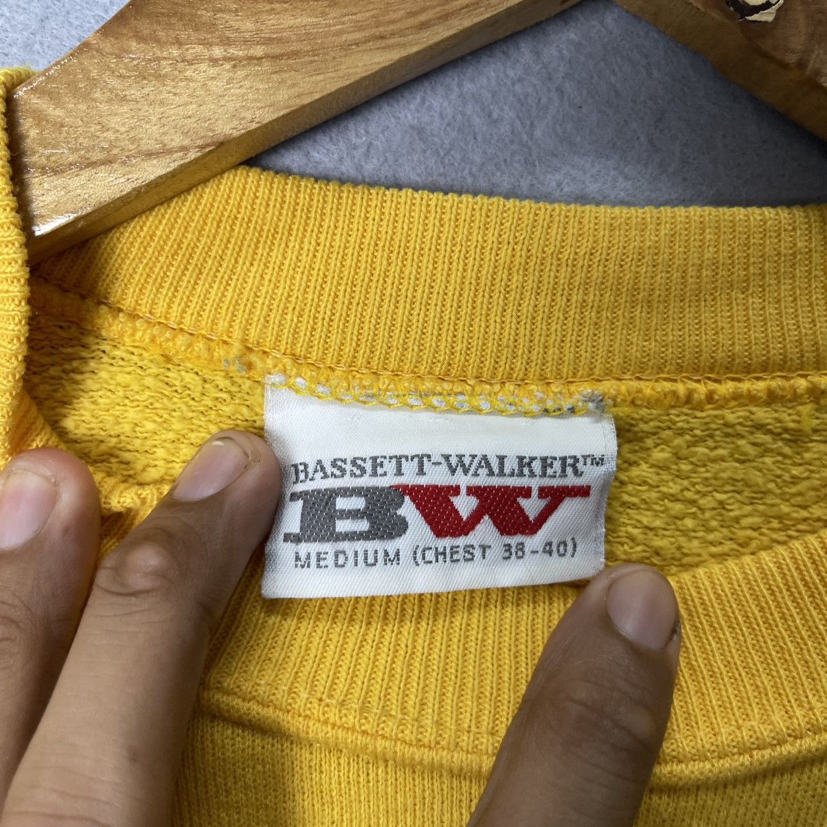 Vintage Vintage 80s Bassett Walker St. Marys River Sweatshirt Yellow Size US M / EU 48-50 / 2 - 8 Thumbnail