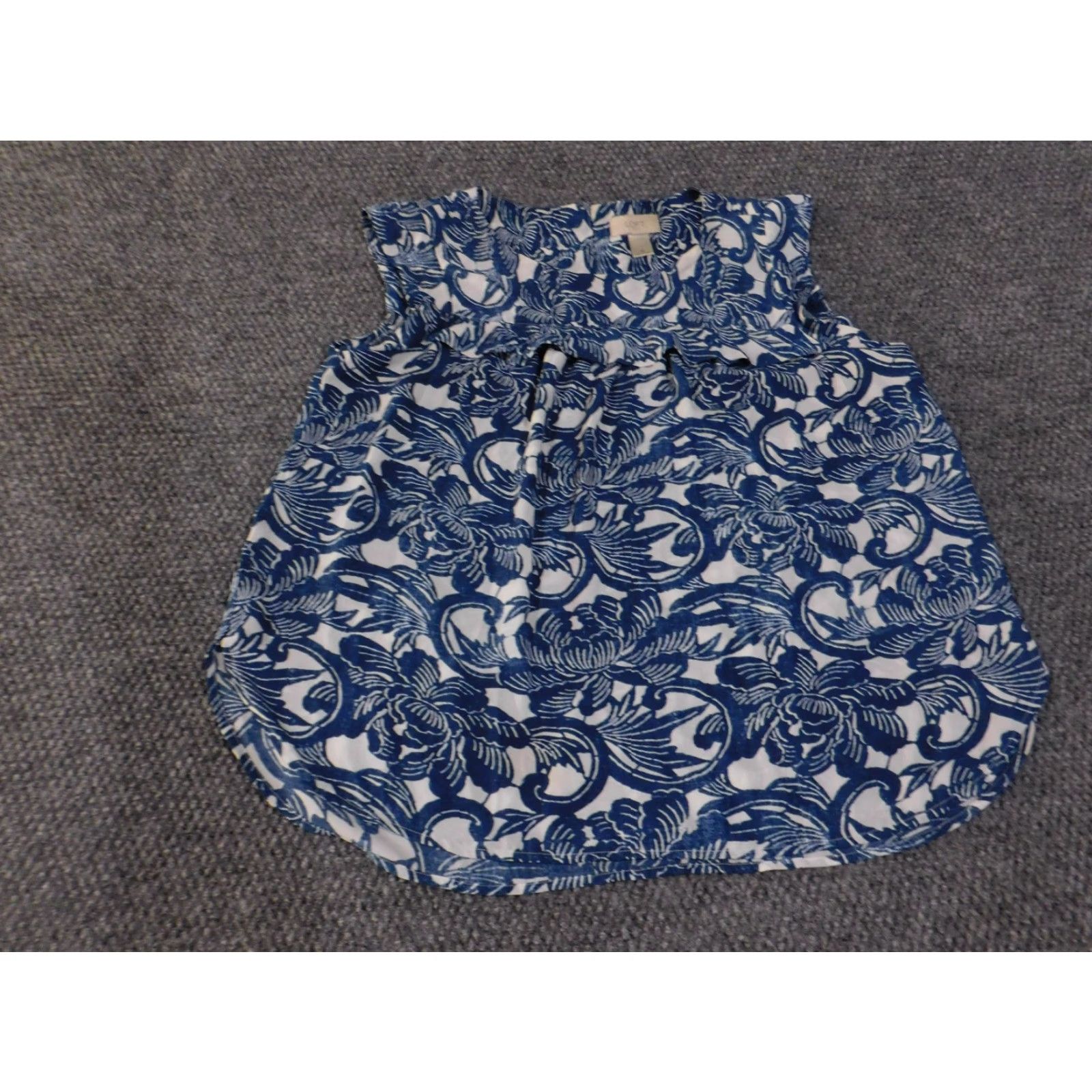 Loft LOFT Blouse Womens M Floral Sleeveless Pleated Top V-Neck Red Colorful Flutter Sleeve Casual Summer Spring Regular Fit Modern Size M / US 6-8 / IT 42-44 - 2 Thumbnail