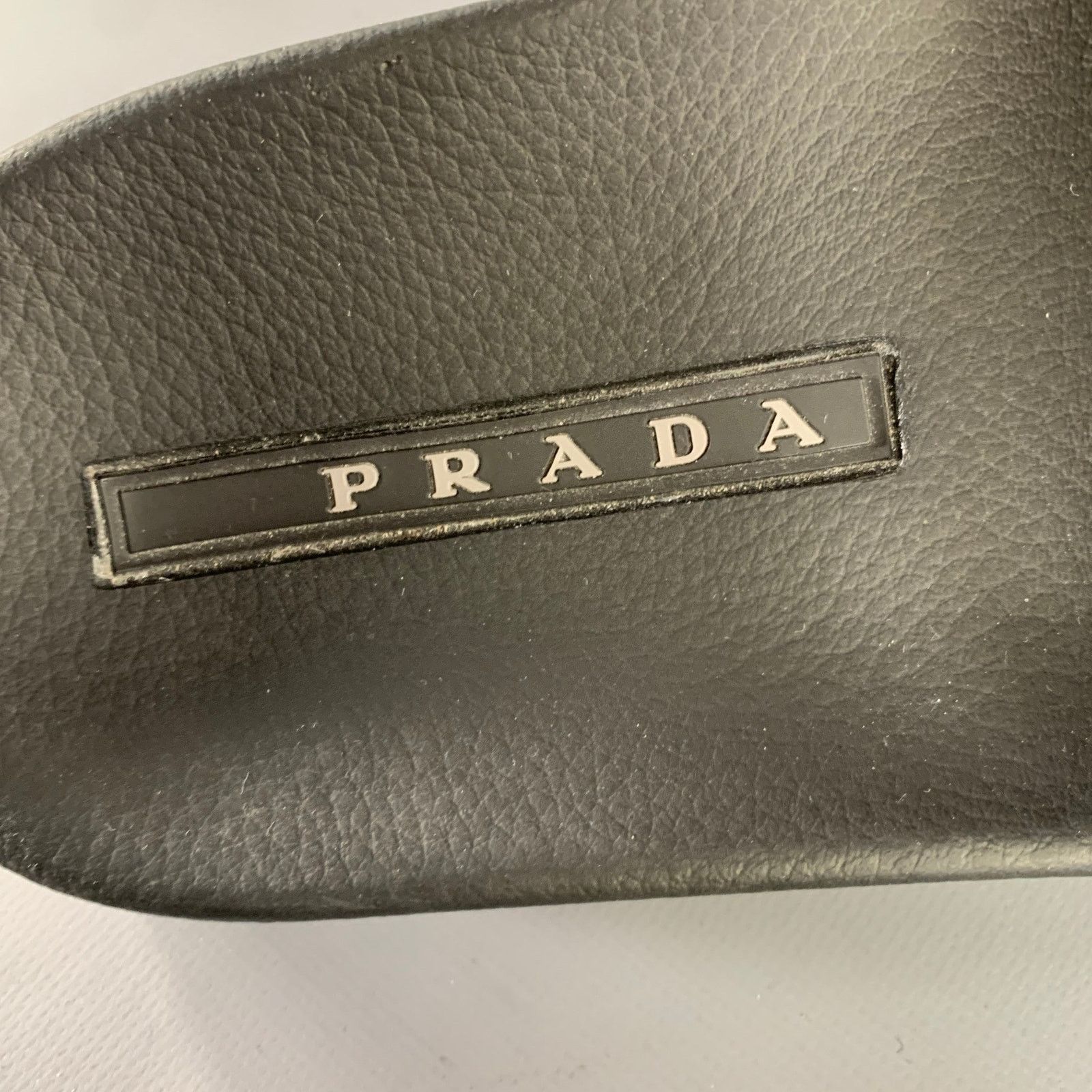 Prada PRADA Size 8 Black & White Logo Rubber Slide Sandals Size US 8 / EU 41 - 7 Thumbnail