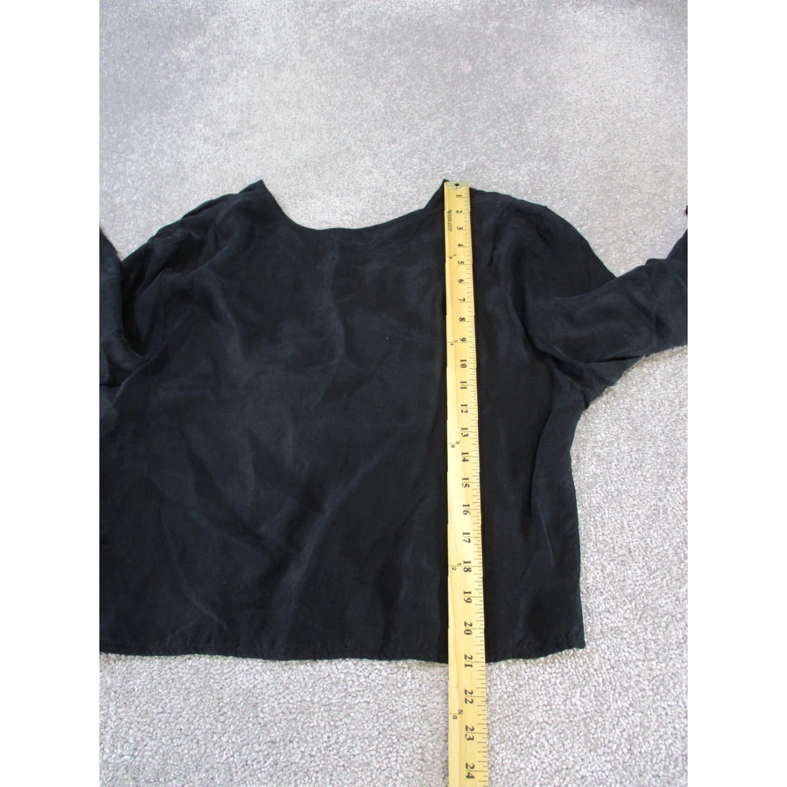 Madewell VINTAGE Madewell Shirt Women 14 Black Blouse V-Neck Long Sleeve Pullover Cupro Blouse Womens 14 Black Madewell Shirt Size XL / US 12-14 / IT 48-50 - 7 Thumbnail