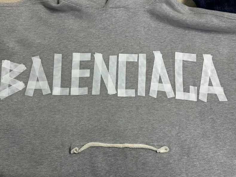 Balenciaga Balenciaga Letter Logo Hoodie Long Sleeve Gray Size US S / EU 44-46 / 1 - 3 Thumbnail