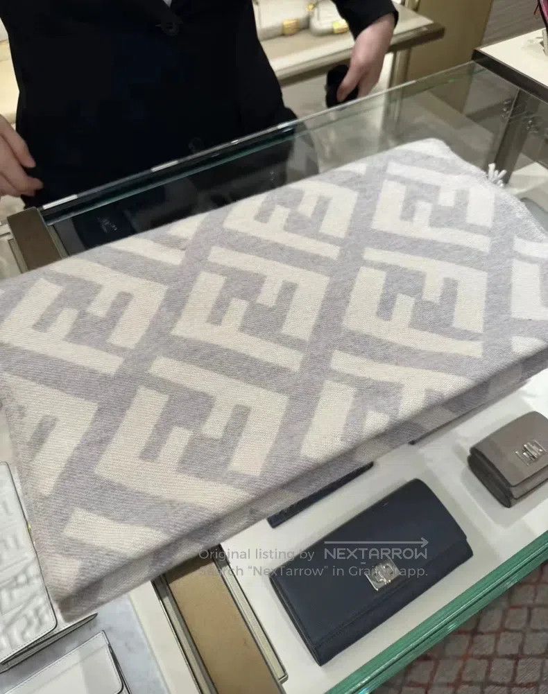 Fendi Fendi size 170*45 cm Gray White Cashmere Scarf Size ONE SIZE - 7 Thumbnail