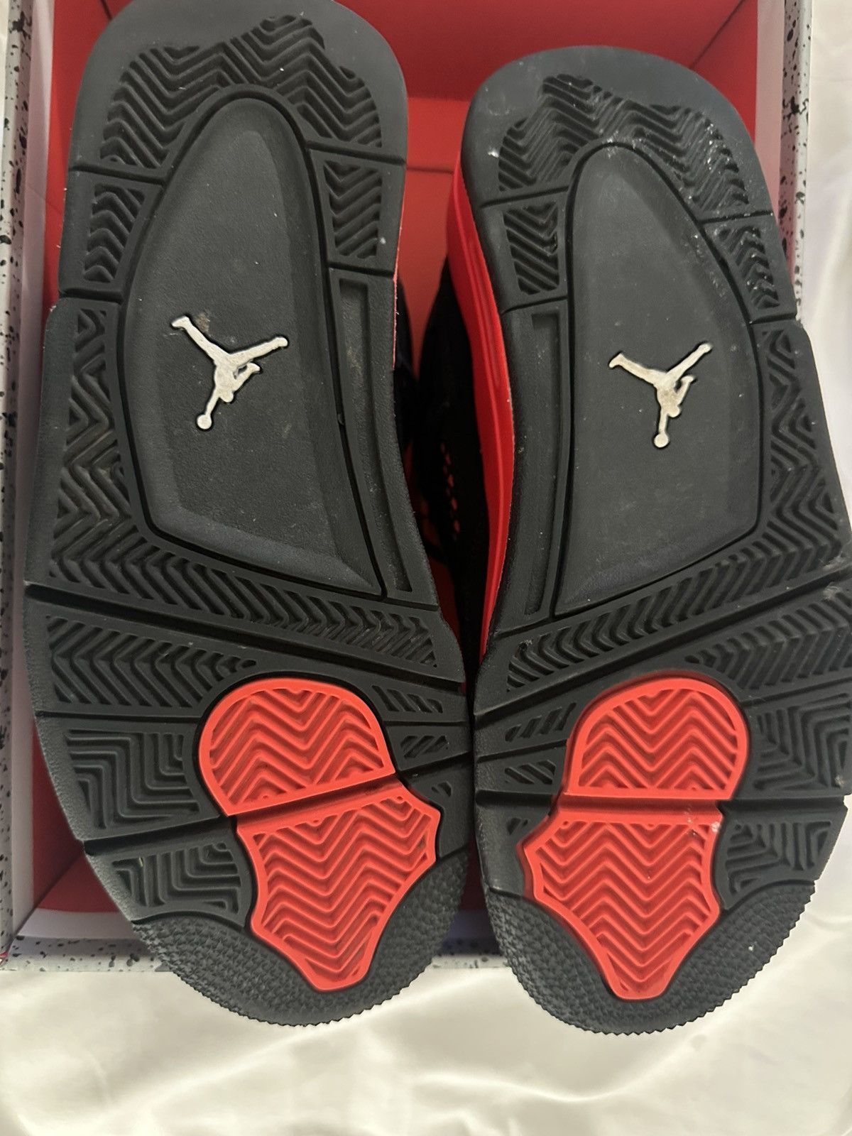Jordan Brand Red Thunder 4s Size US 5 / EU 37 - 5 Thumbnail