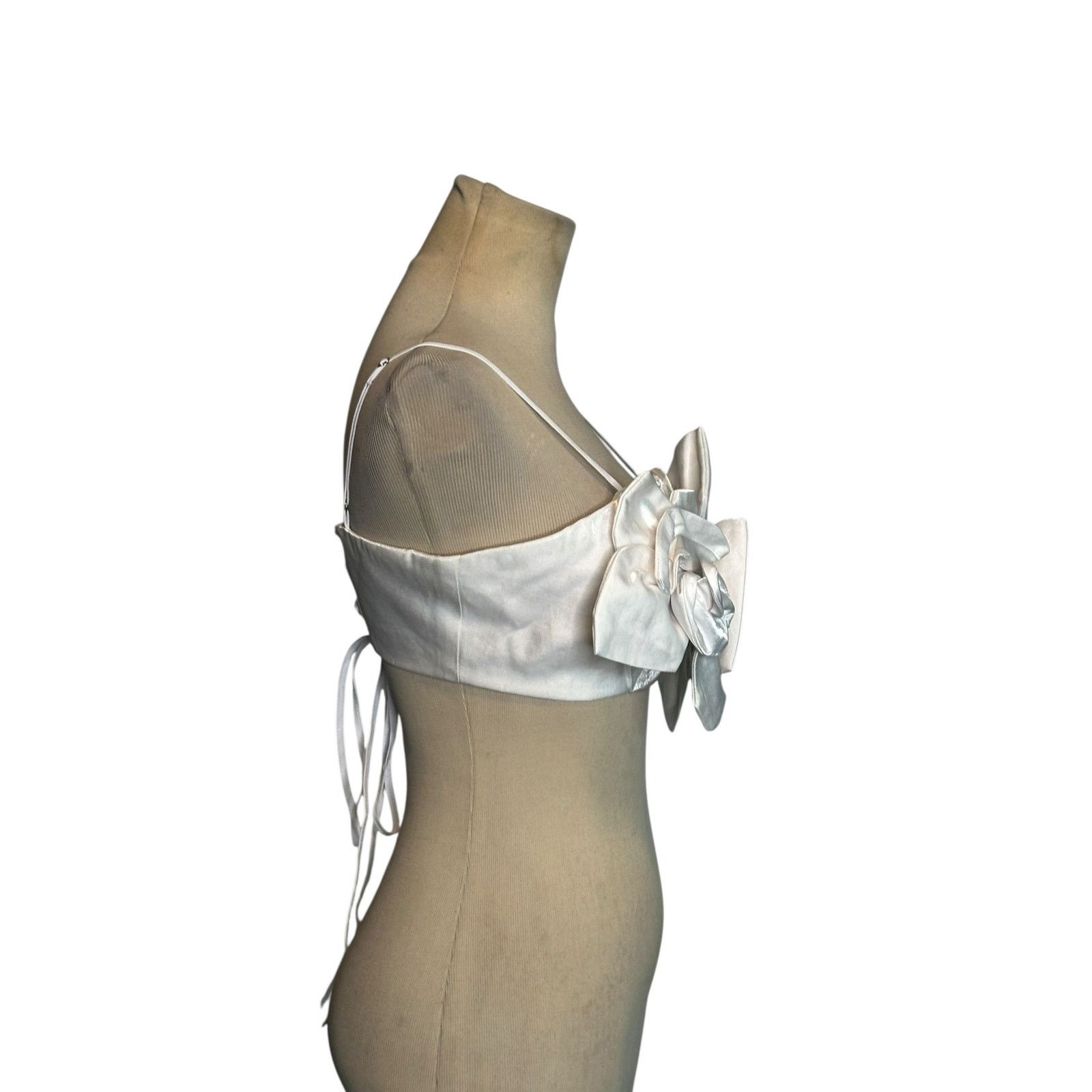 Shein Shein Bae white flowers back lace up crop top size Small Size S / US 4 / IT 40 - 12 Thumbnail