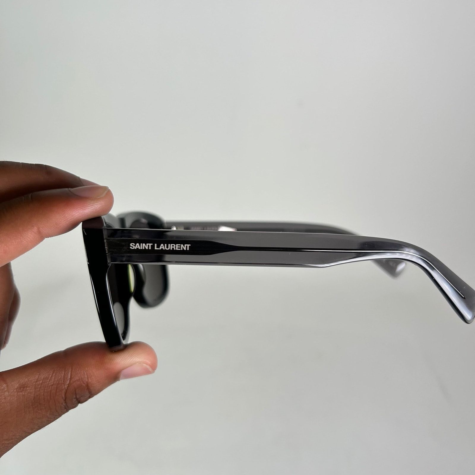Saint Laurent Paris Saint Laurent SL558 Sunglasses Size ONE SIZE - 4 Thumbnail