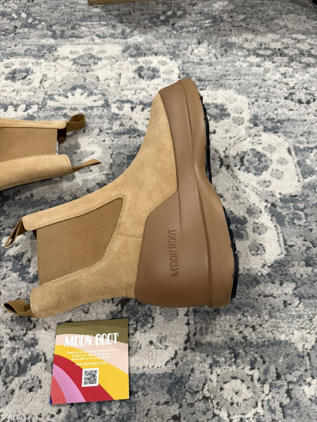Moon Boot Moon Boots Men’s Luna Chelsea Suede Size 10.5 New In Box Size US 10.5 / EU 43-44 - 2 Thumbnail