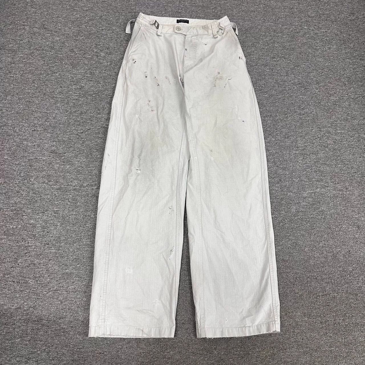 Balenciaga Balenciaga 2023 Minimal Distressed Cargo Pants Size US 26 / EU 42 - 1 Thumbnail