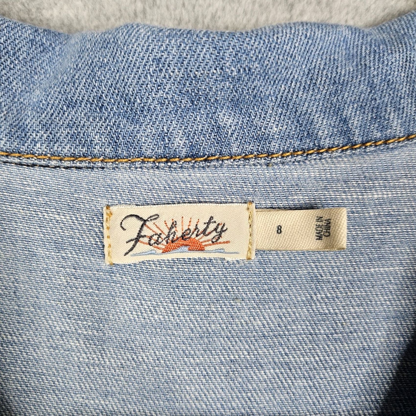 Faherty Faherty Jumpsuit Denim Blue Sleeveless Button Up size 8 Women’s Cotton Linen Blend­ One-Piece Size 30" / US 8 / IT 44 - 6 Thumbnail