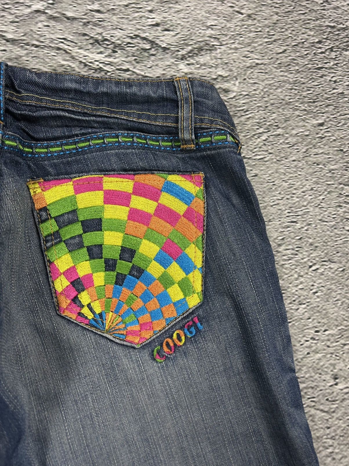 Coogi Coogi bootcut jeans embroidery big logo Y2K denim pants Size 27" / US 4 / IT 40 - 2 Thumbnail