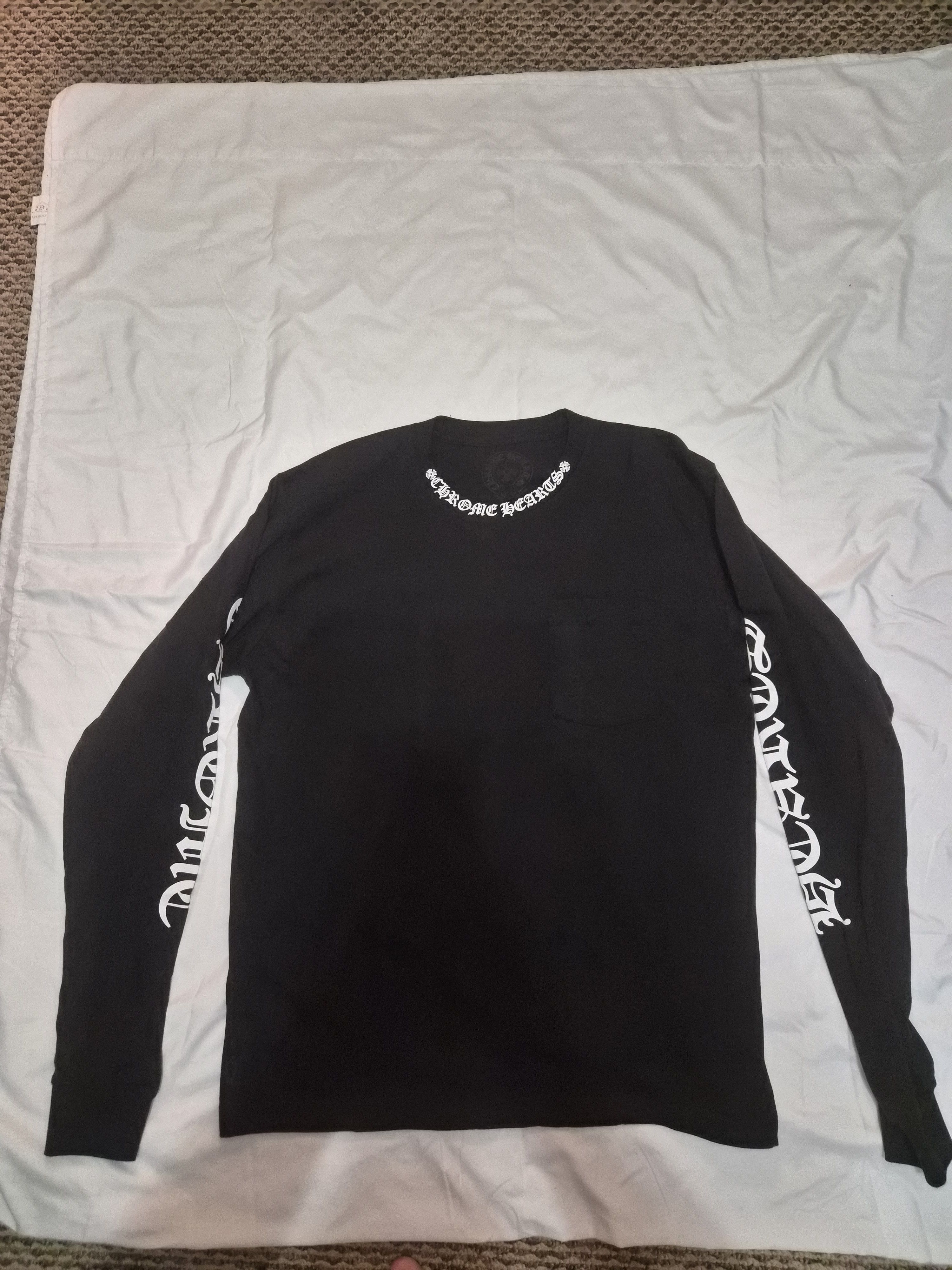 Chrome Hearts Chrome Hearts Neck Scroll T shirt Size US L / EU 52-54 / 3 - 1 Thumbnail