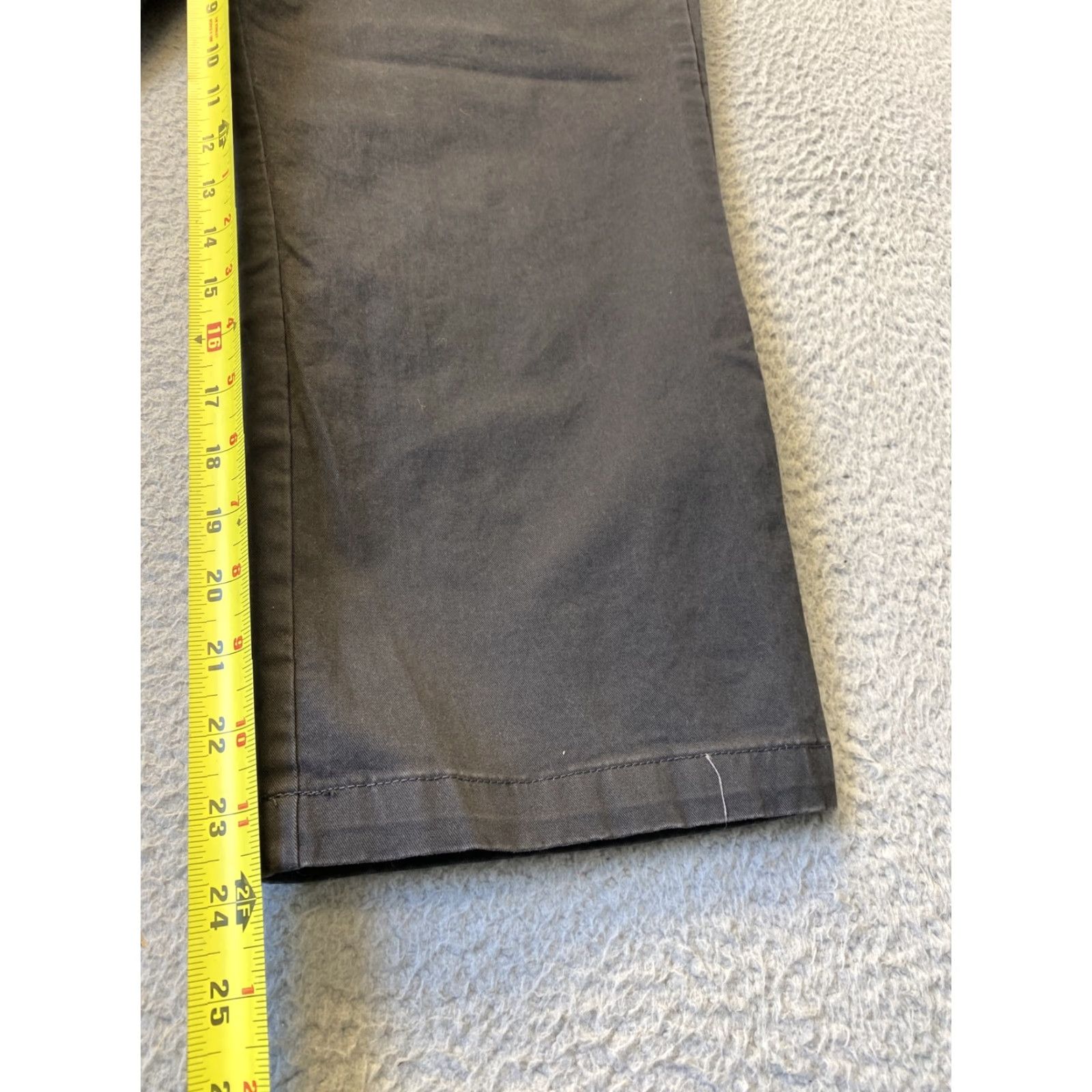 Eddie Bauer VINTAGE Eddie Bauer Women's Chino Pants Cropped Size 12 Gray Cotton Straight Fit 49-60 Size 34" / US 12 / IT 48 - 4 Thumbnail